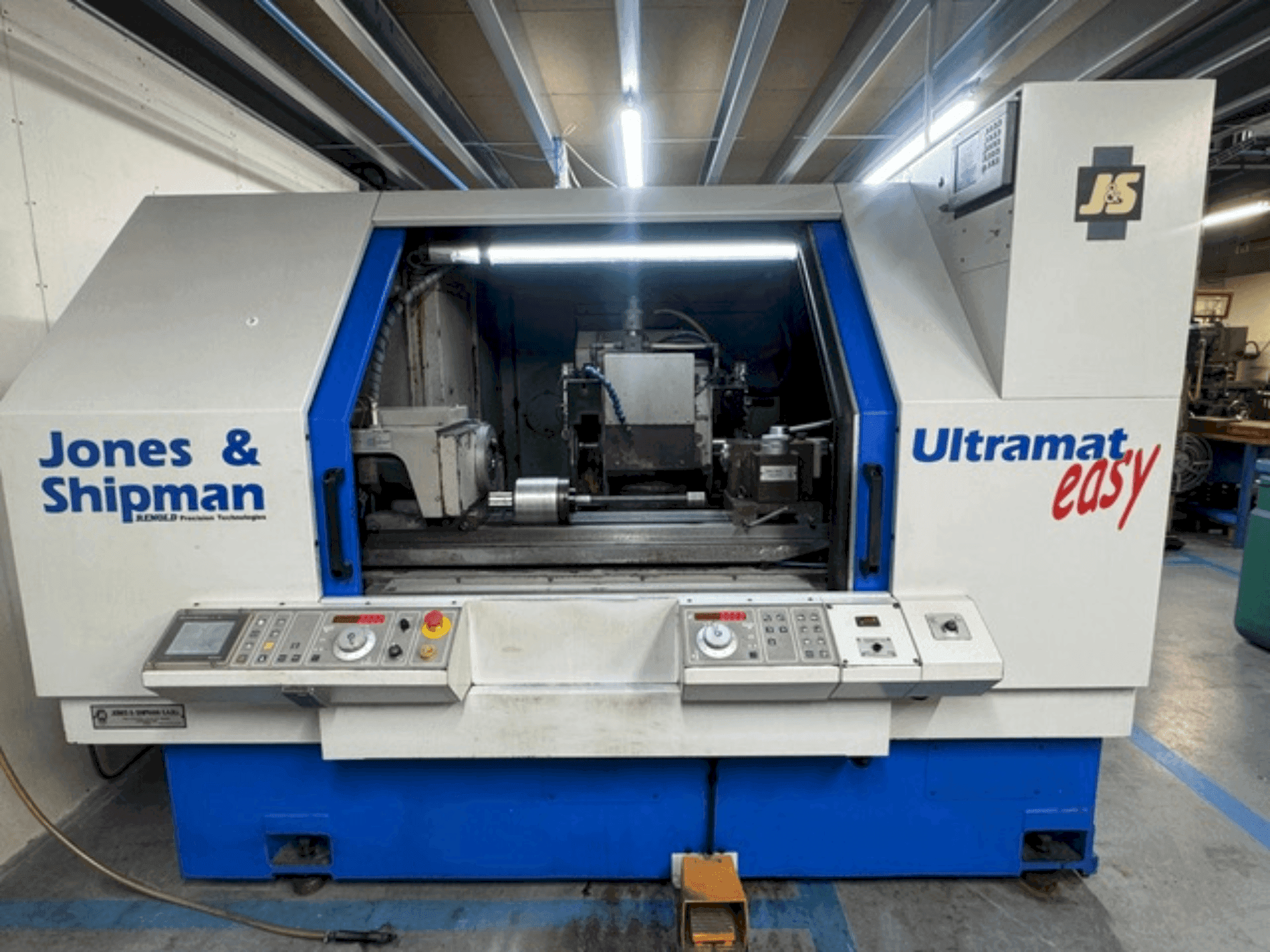 Prikaz stroja Jones & Shipman ULTRAMAT EASY CNC sprijeda