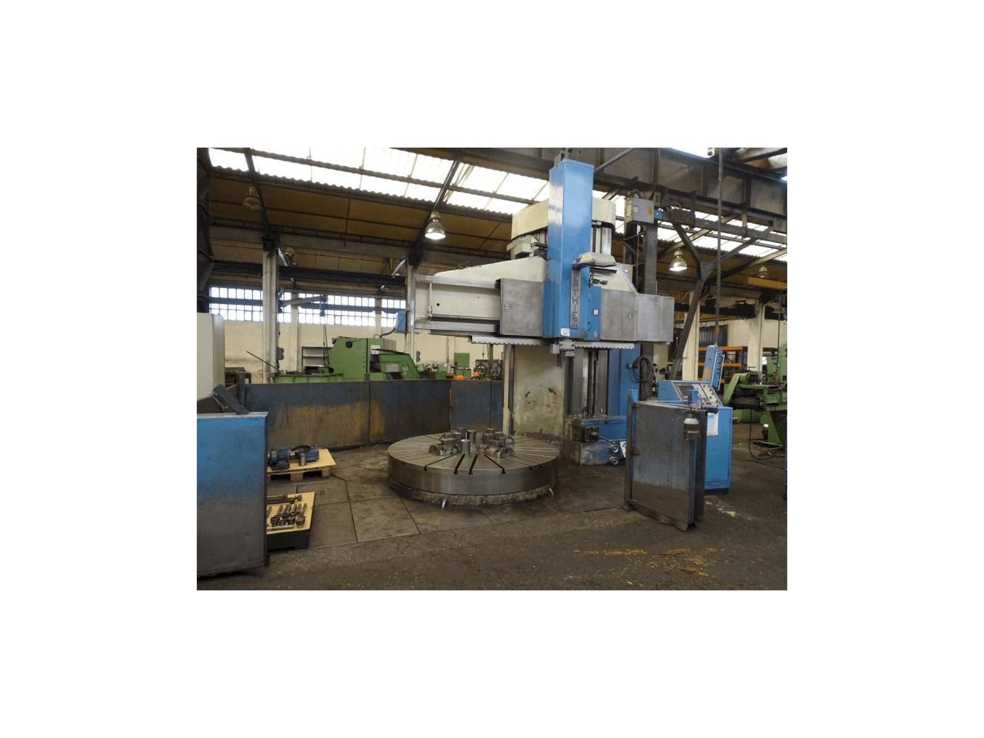 Prikaz stroja Berthiez BM 225 sprijeda