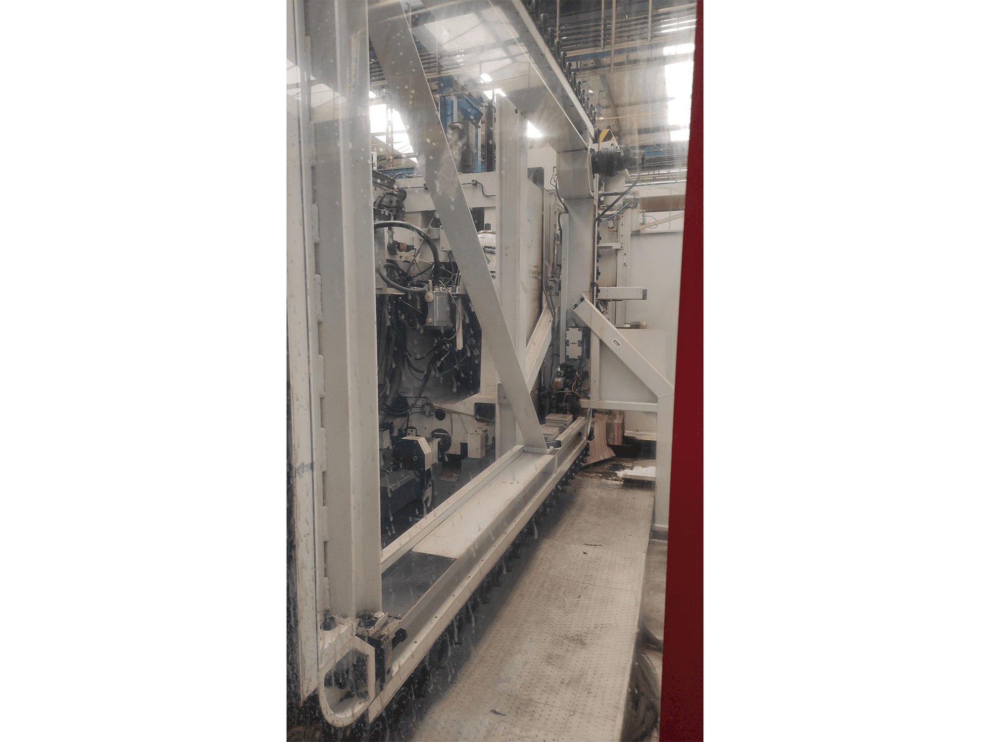 Prikaz stroja Starrag Heckert CWK 500 sprijeda