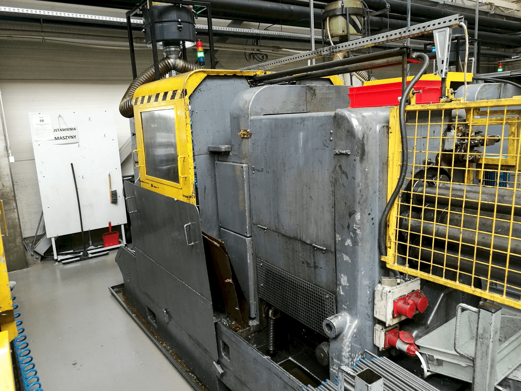 Prikaz stroja Wickman 1 3/8"-6 sprijeda