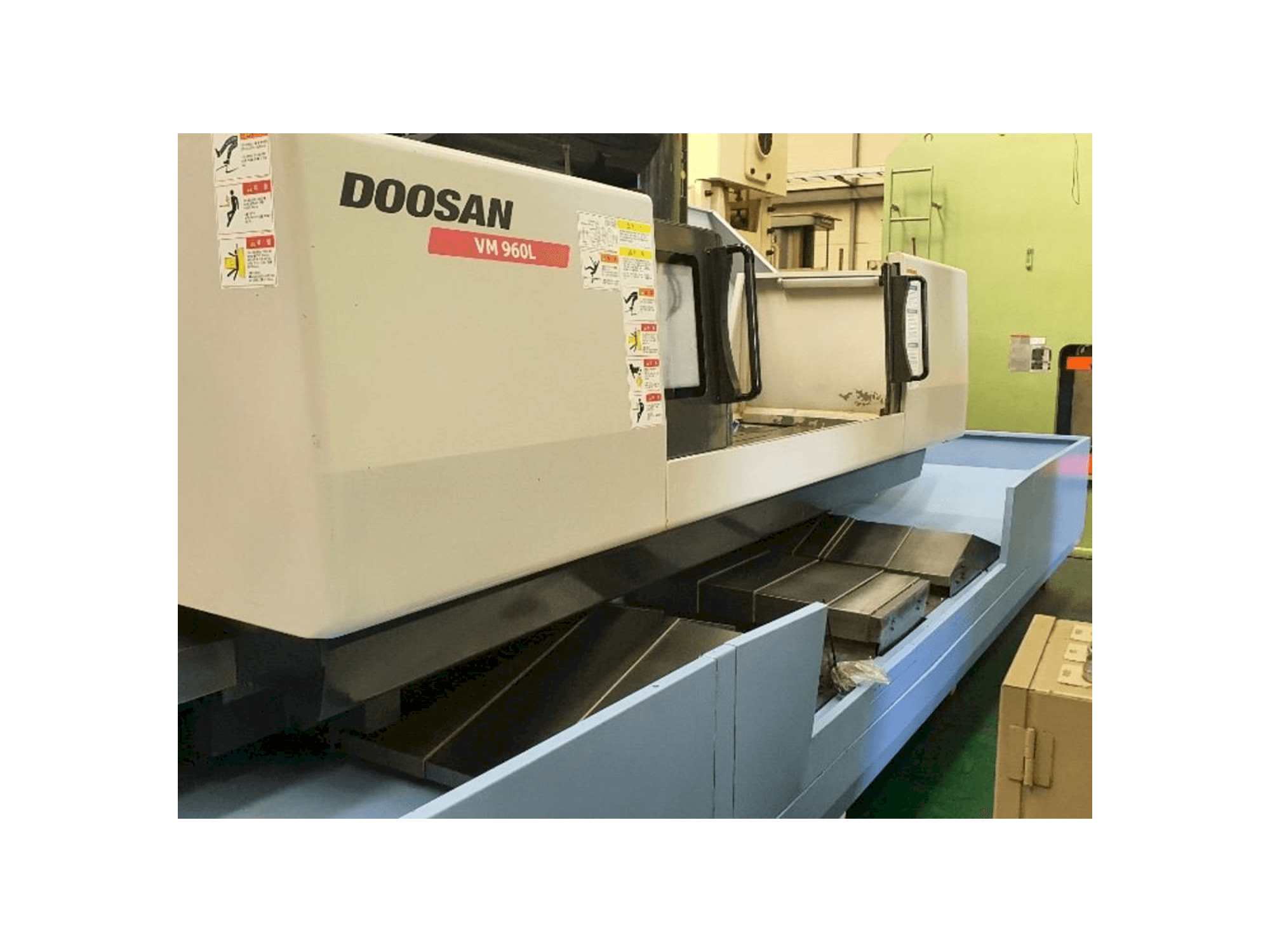Prikaz stroja Doosan VM 960L sprijeda