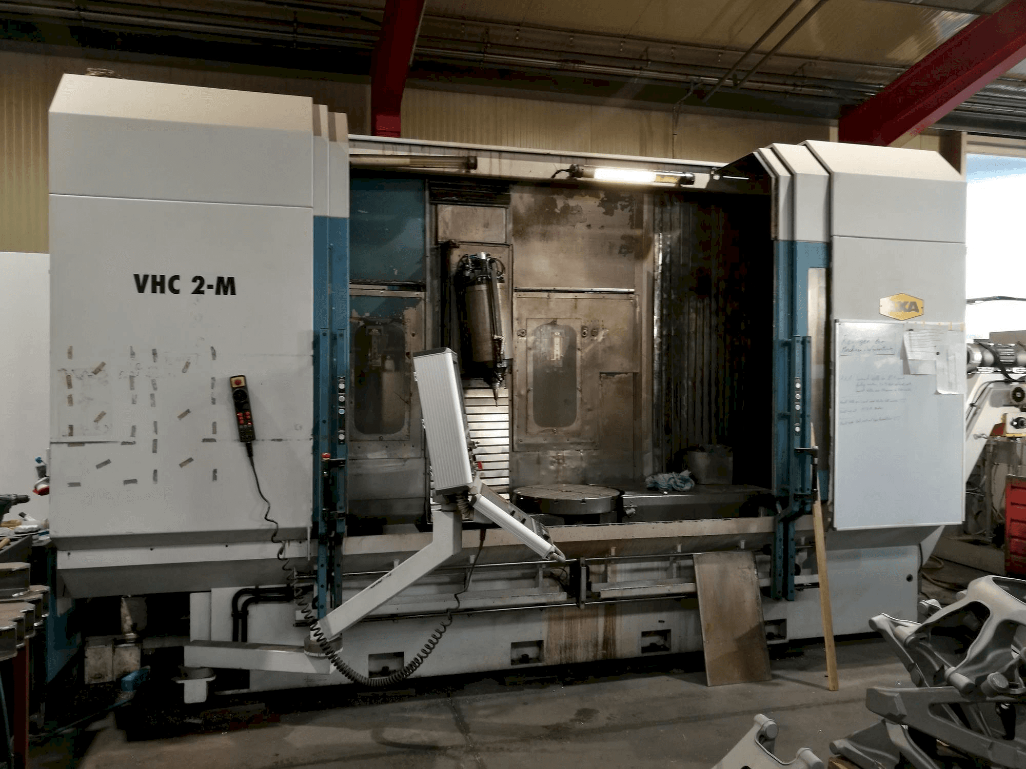 Prikaz stroja AXA VHC 2-M sprijeda