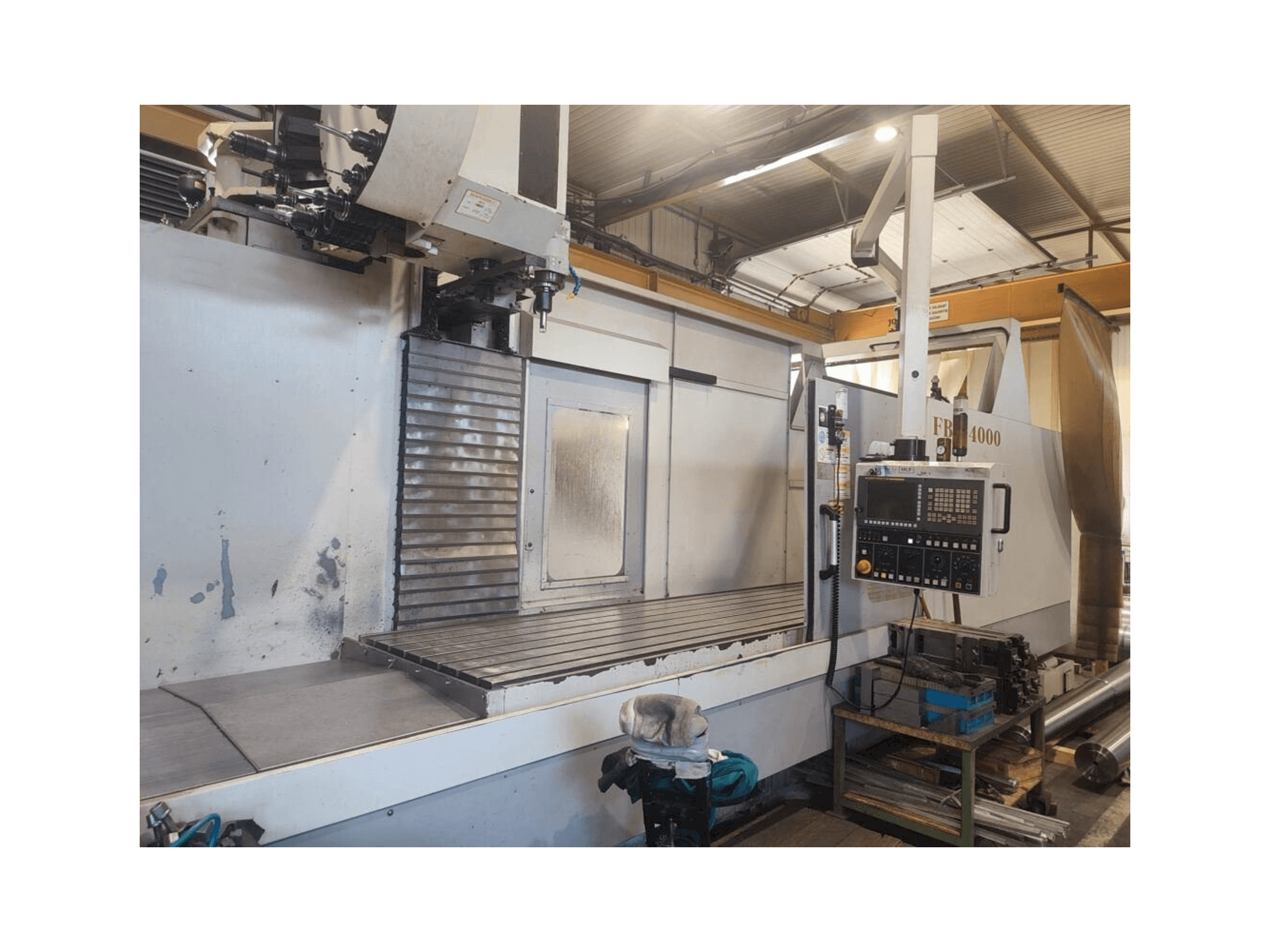 Prikaz stroja Eumach FBE-4000 sprijeda