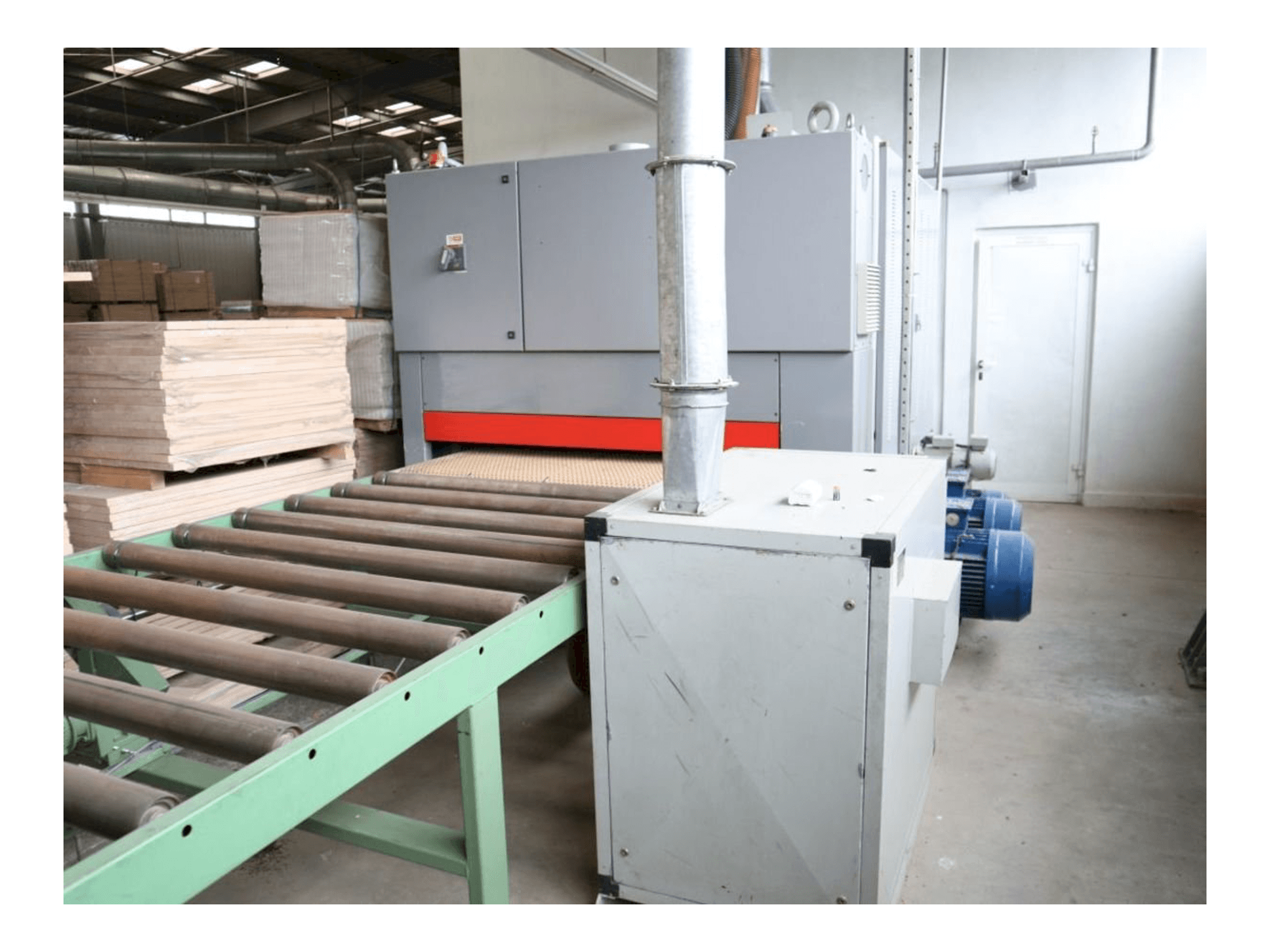 Prikaz stroja ESTERER A.G. HDN 600 sprijeda