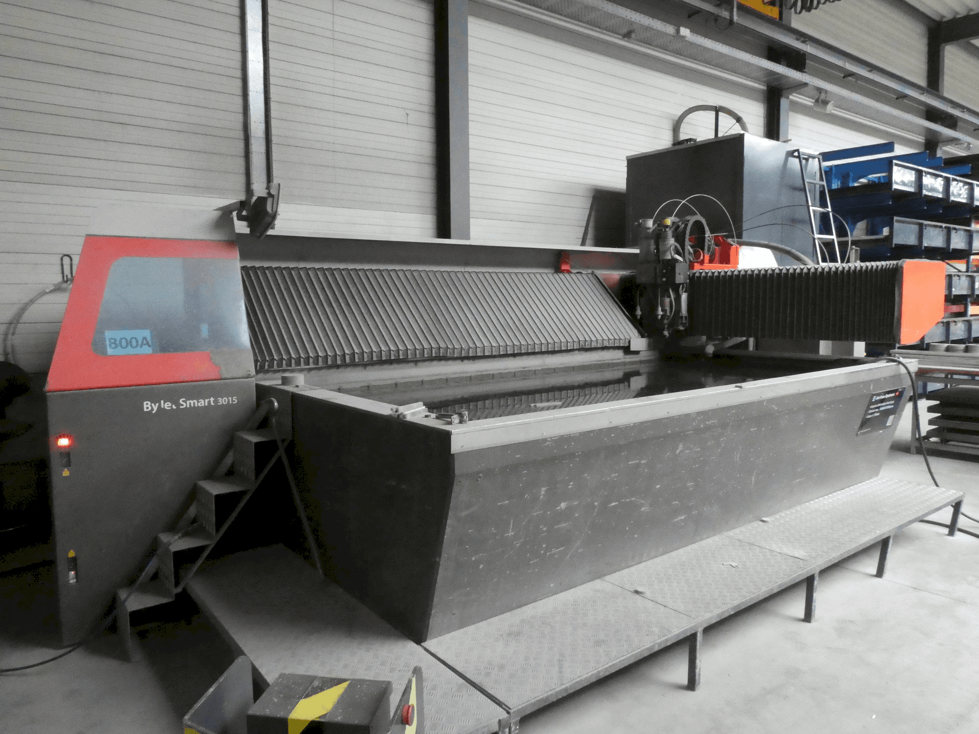 Prikaz stroja Bystronic ByJet Smart 3015 sprijeda