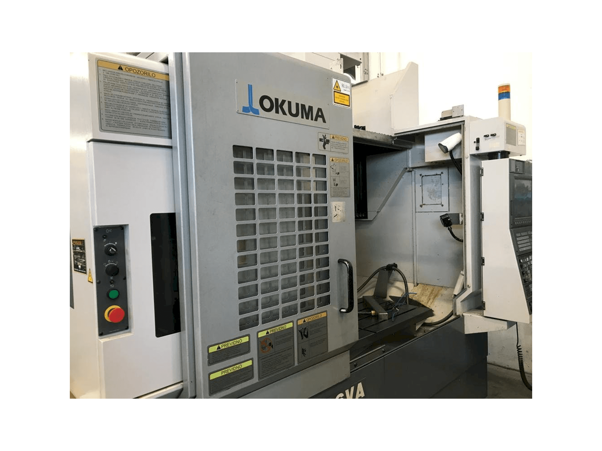 Prikaz stroja Okuma MB 56 VA sprijeda