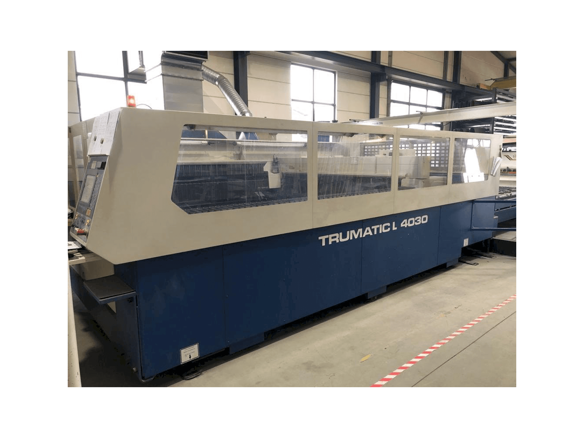 Prikaz stroja Trumpf Trumatic L4030 sprijeda