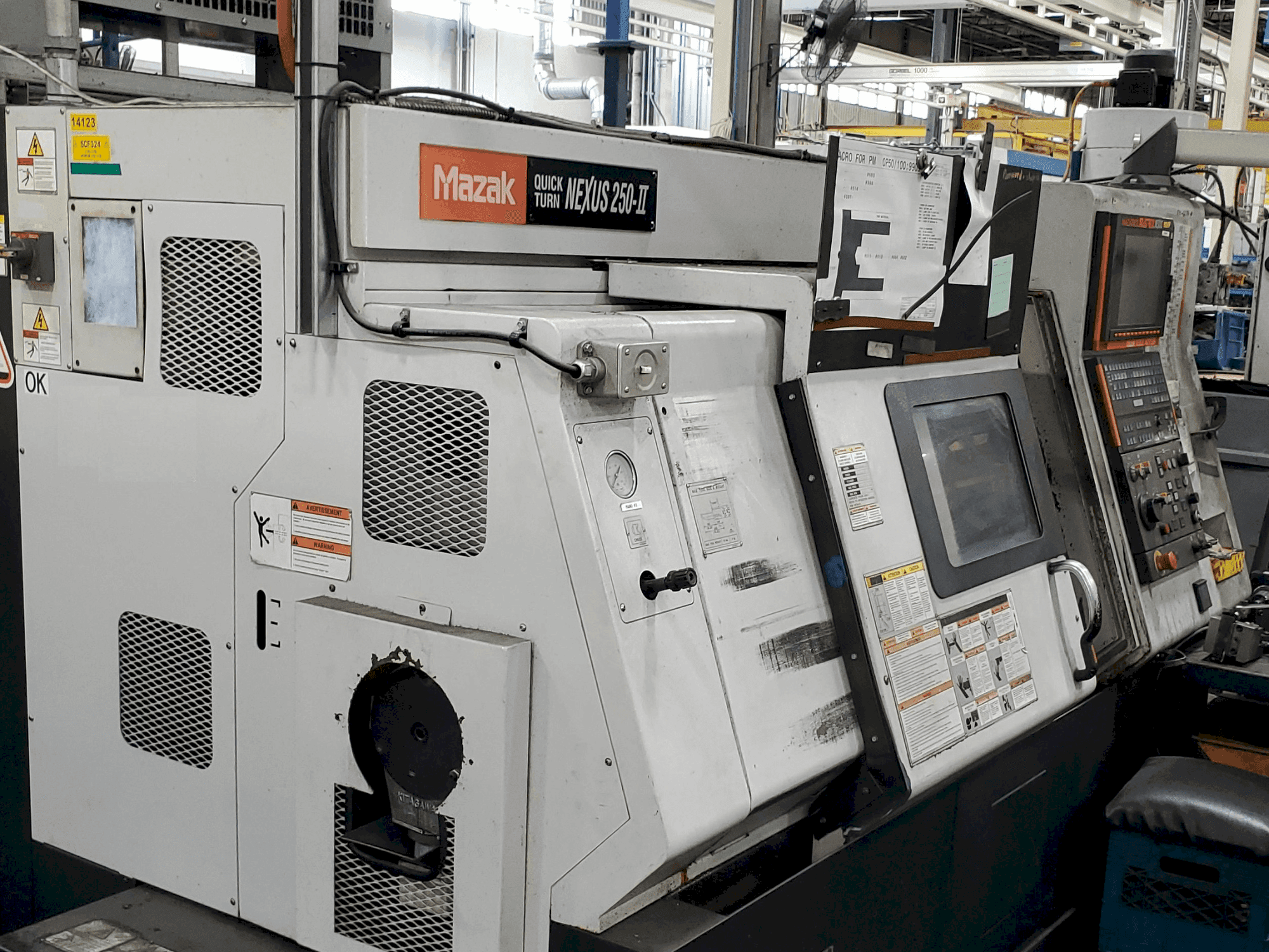 Prikaz stroja Mazak QTN 250-II sprijeda