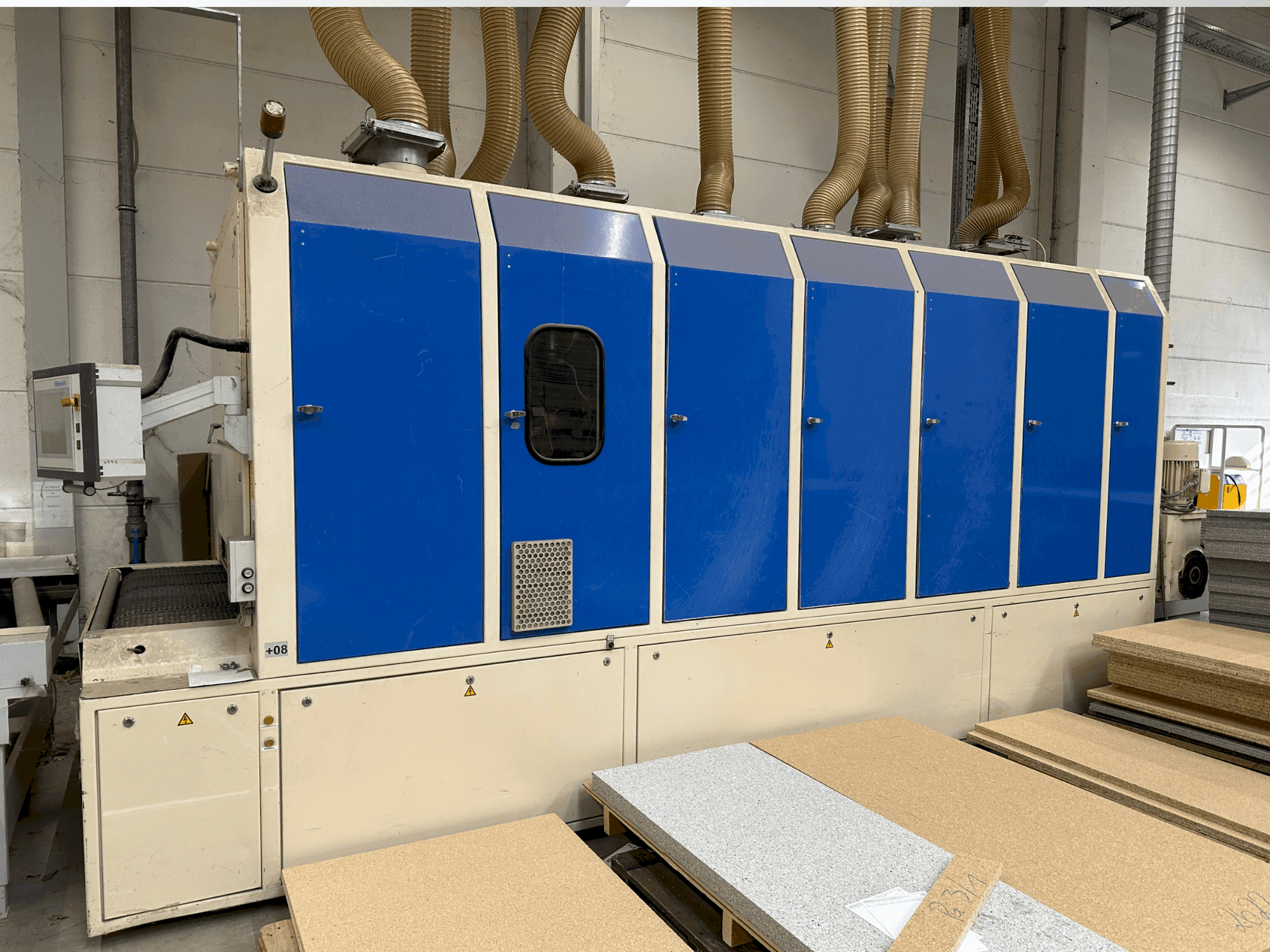 Prikaz stroja HEESEMANN LSM8 / EA2 sprijeda