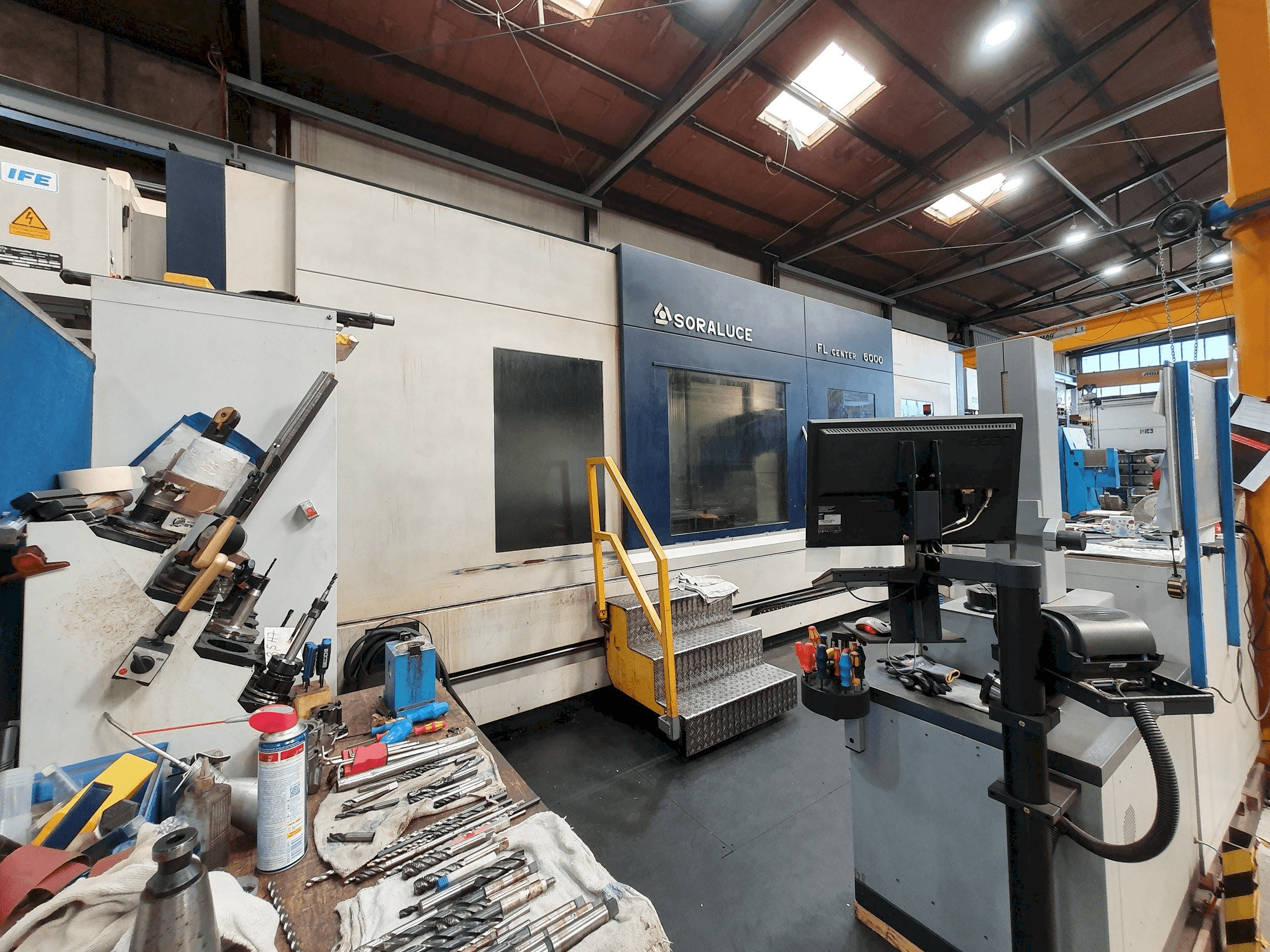 Prikaz stroja Soraluce FL 6000 sprijeda