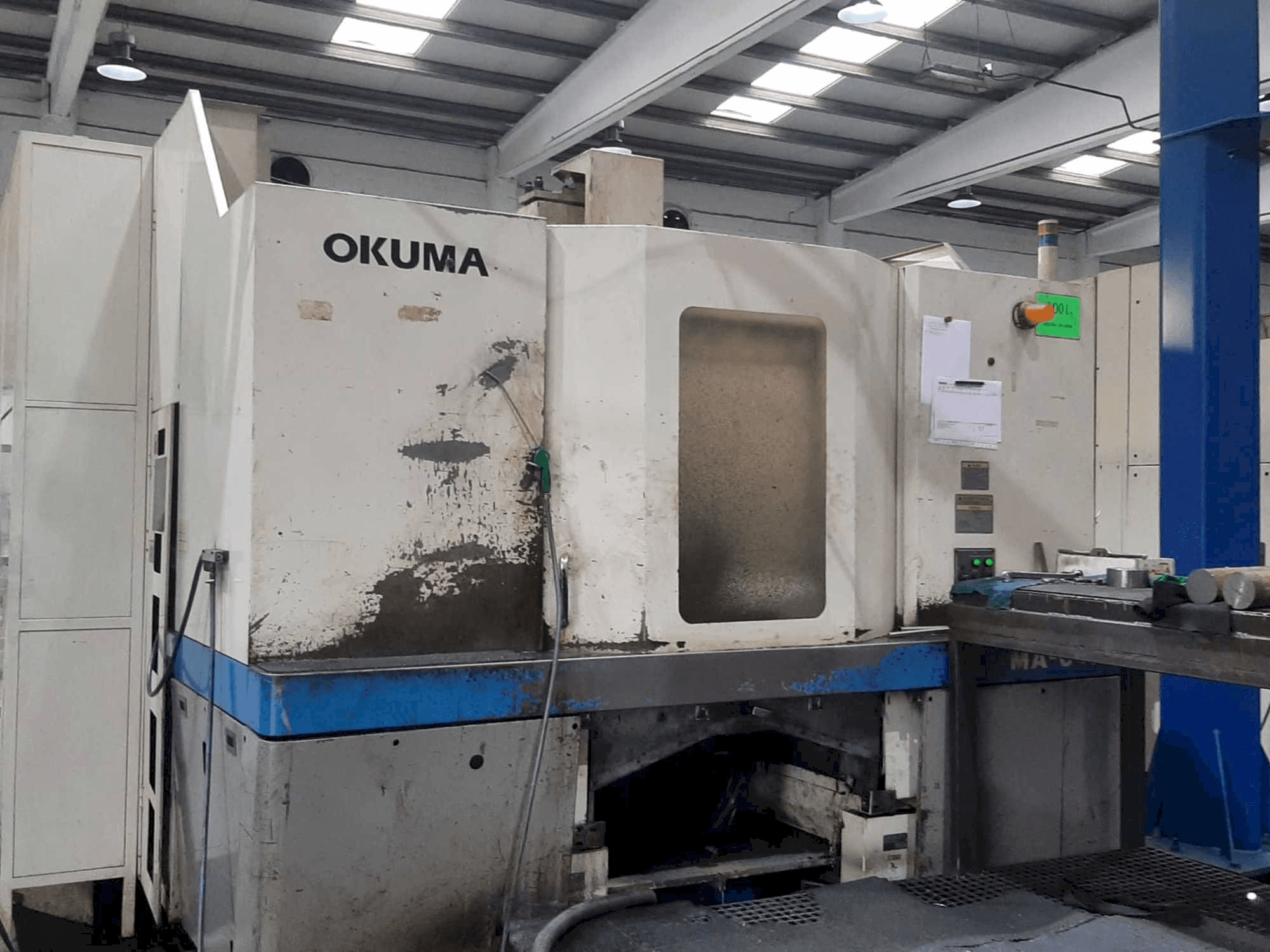 Prikaz stroja Okuma MA-60HB sprijeda