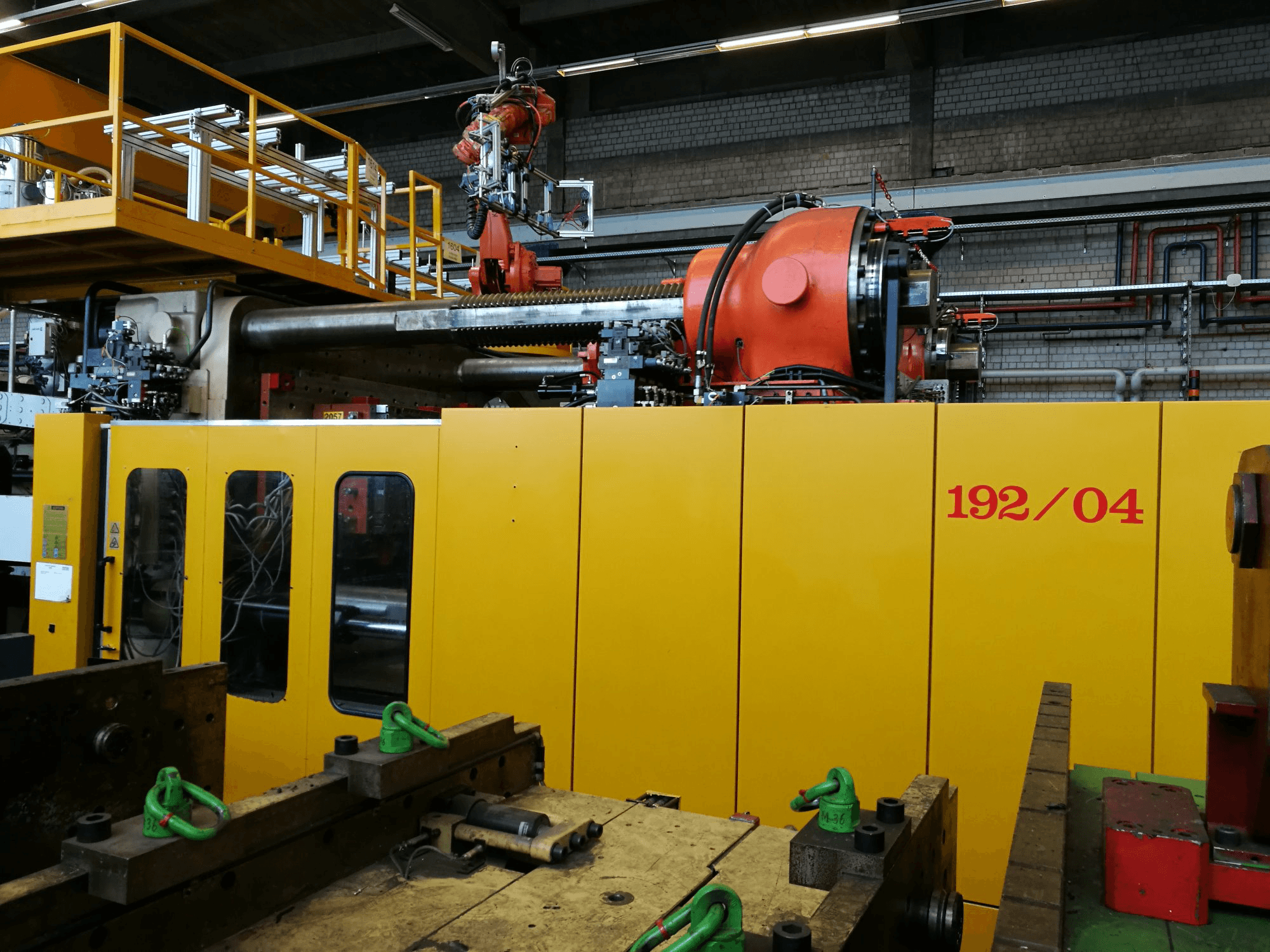 Prikaz stroja Husky EW 2000 RS 140/130 sprijeda