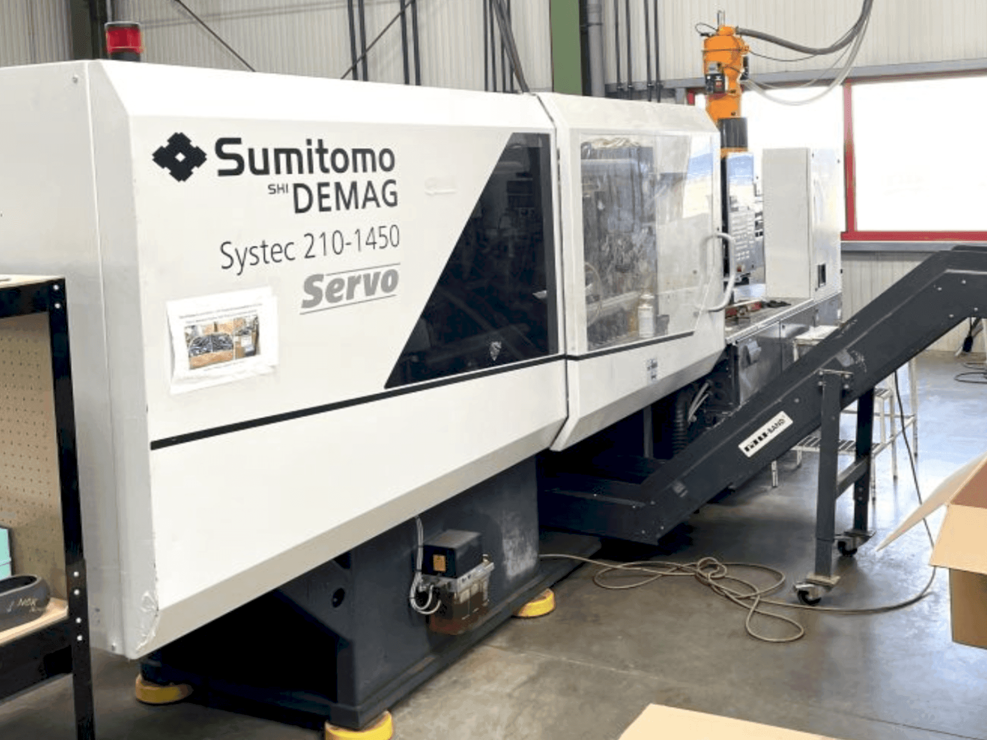 Prikaz stroja DEMAG System 210-1450 sprijeda