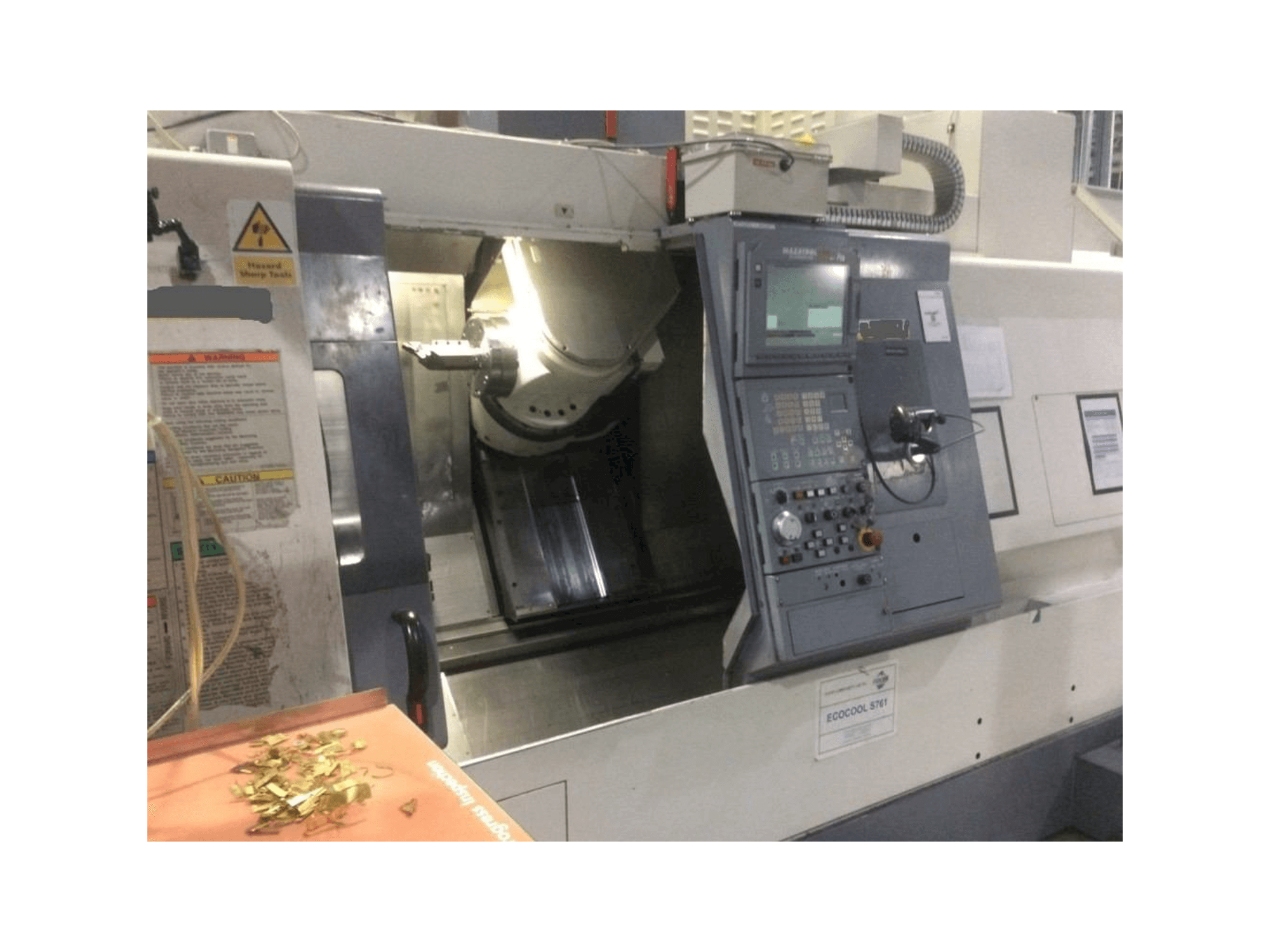 Prikaz stroja Mazak Integrex 200-3 sprijeda
