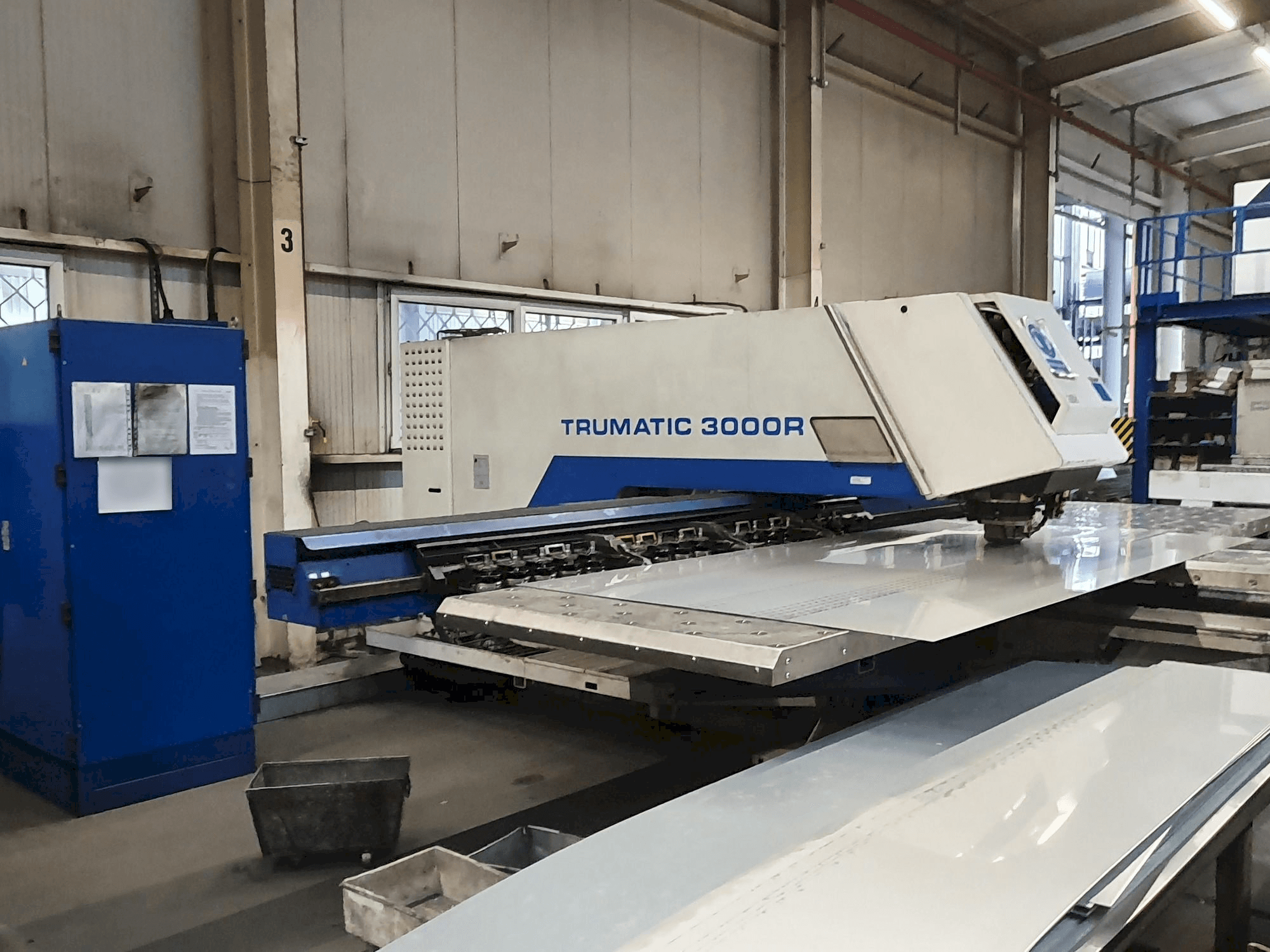 Prikaz stroja Trumpf Trumatic 3000R sprijeda