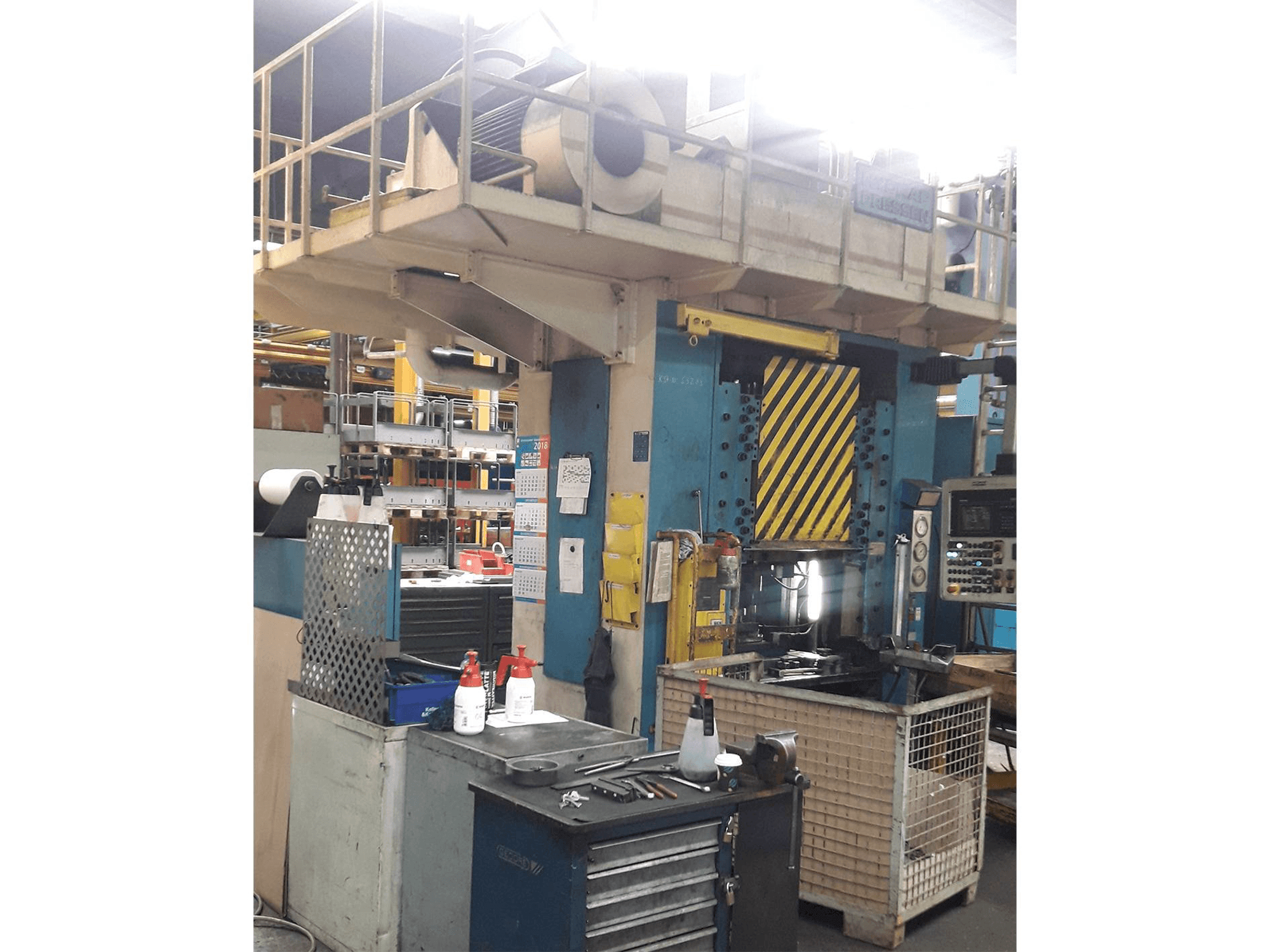 Prikaz stroja HYDRAP HPDZB 250 sprijeda