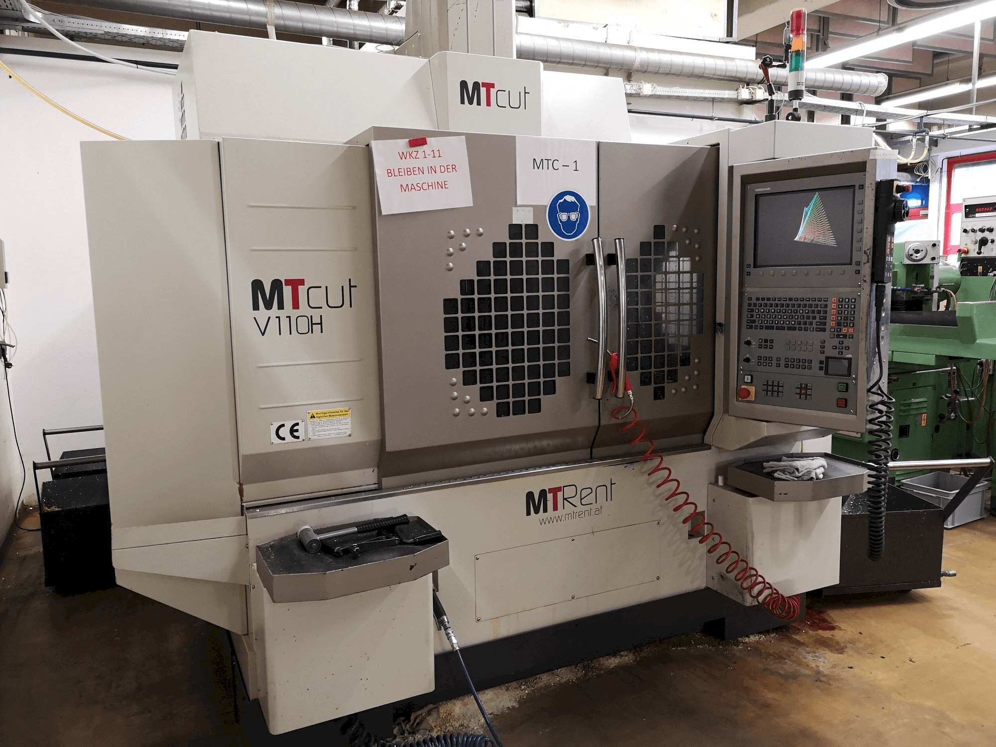 Prikaz stroja MT Cut V110H sprijeda