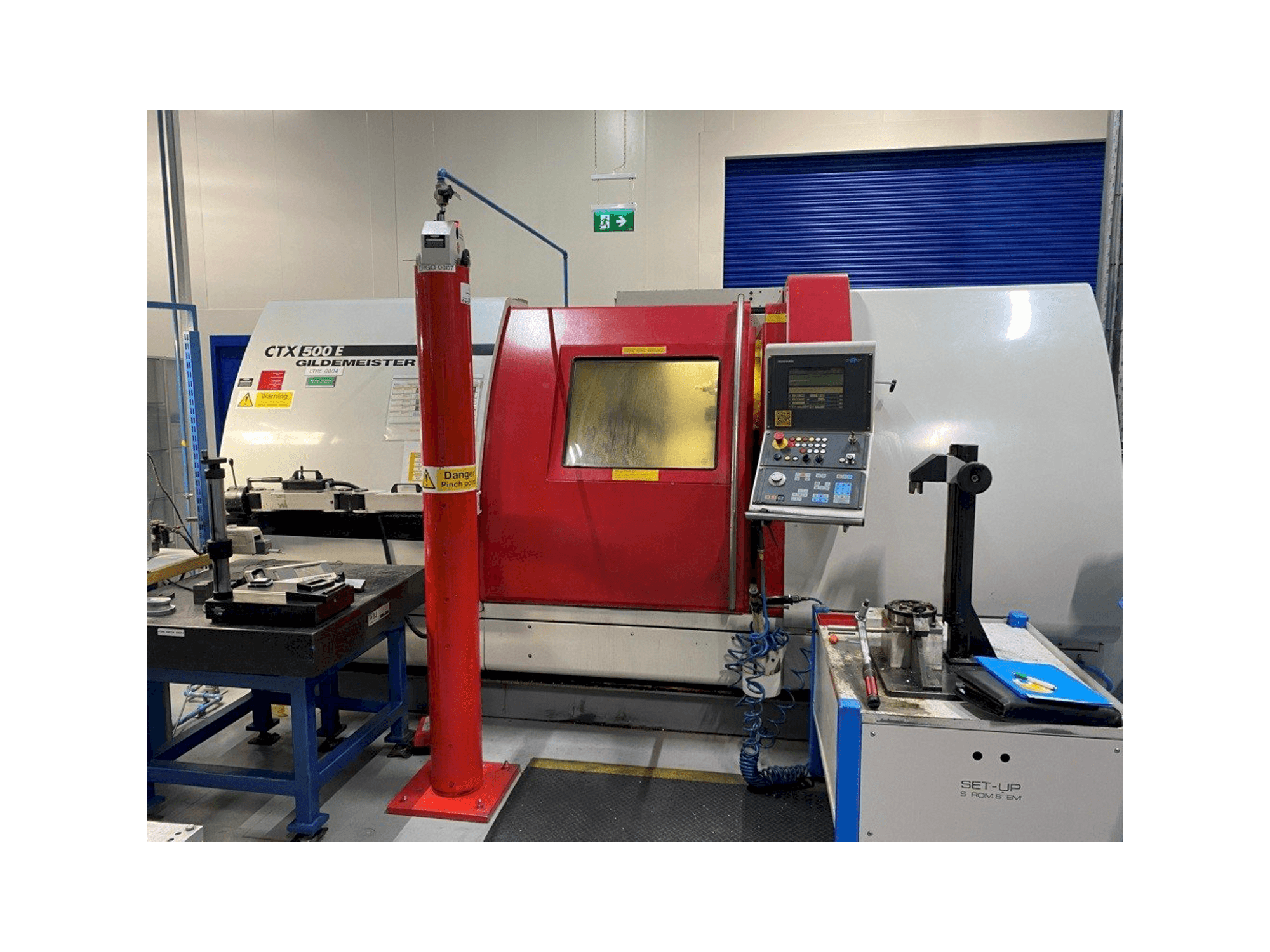 Prikaz stroja Gildemeister CTX-500 E sprijeda