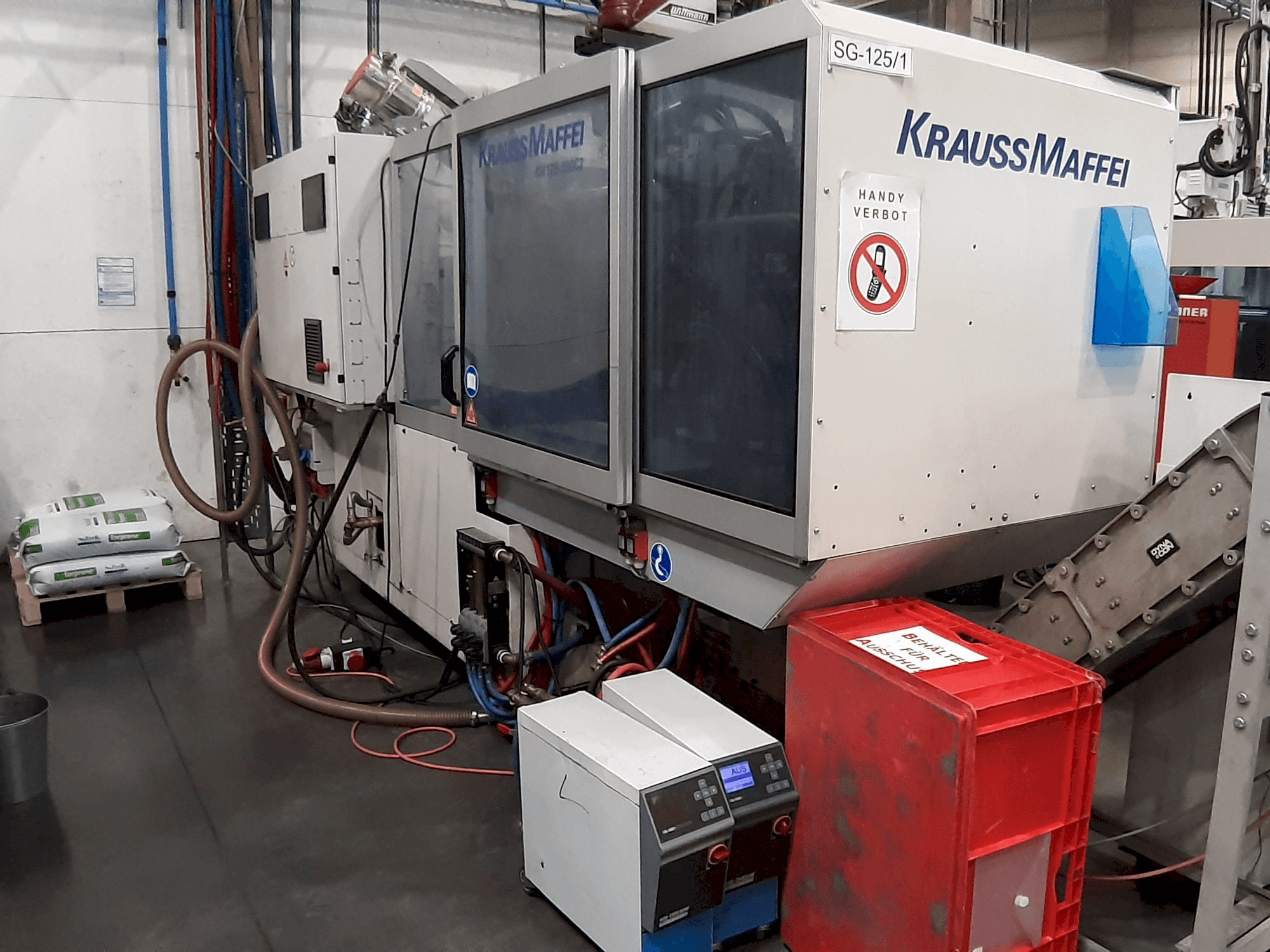 Prikaz stroja Krauss Maffei 125 - 390 CX sprijeda
