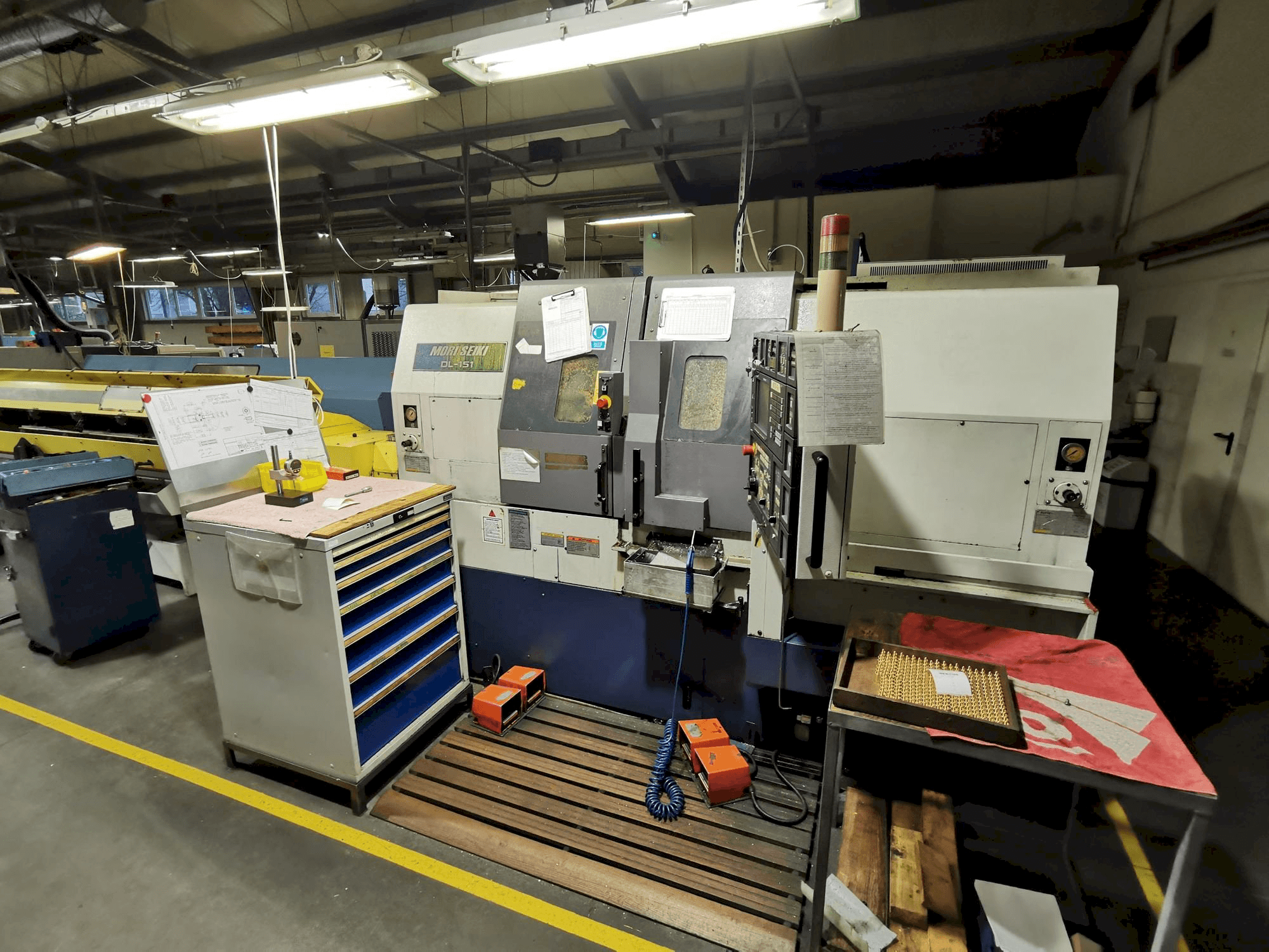 Prikaz stroja MORI SEIKI DL-151Y sprijeda