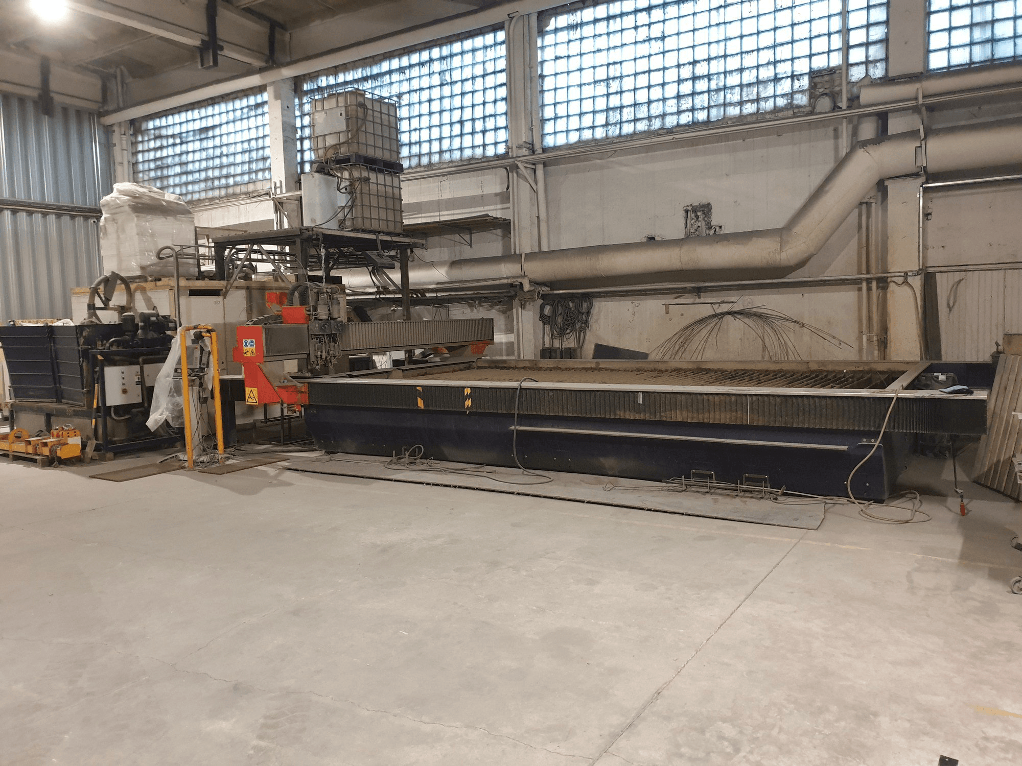 Prikaz stroja Bystronic Byjet Classic L 6030 sprijeda