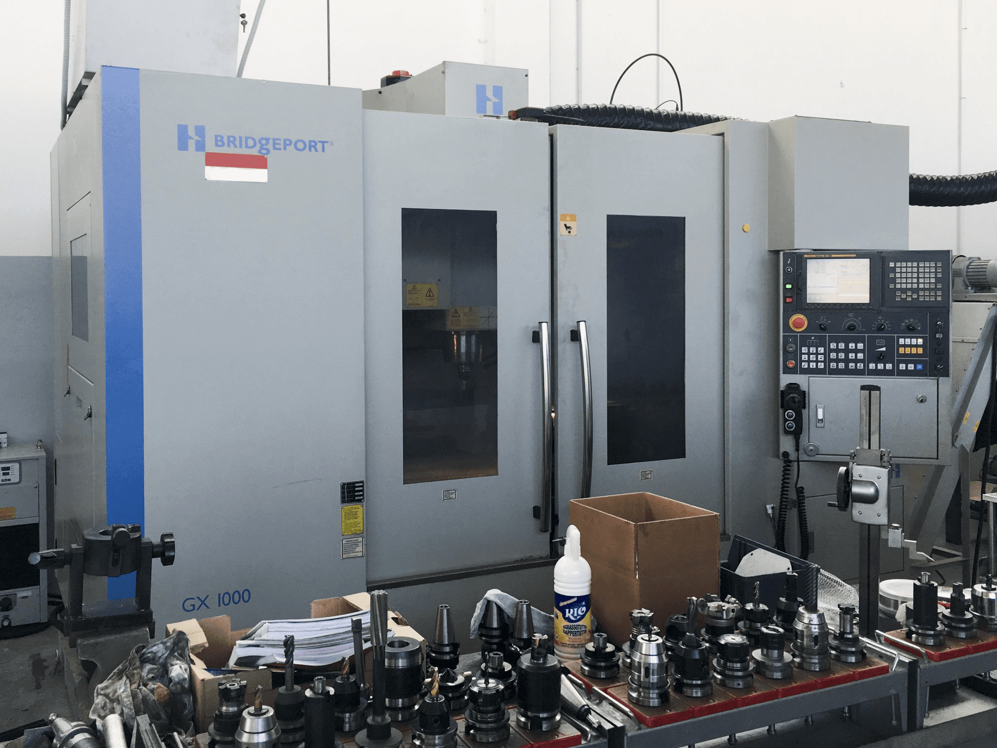 Prikaz 1 stroja Bridgeport GX 1000 sprijeda