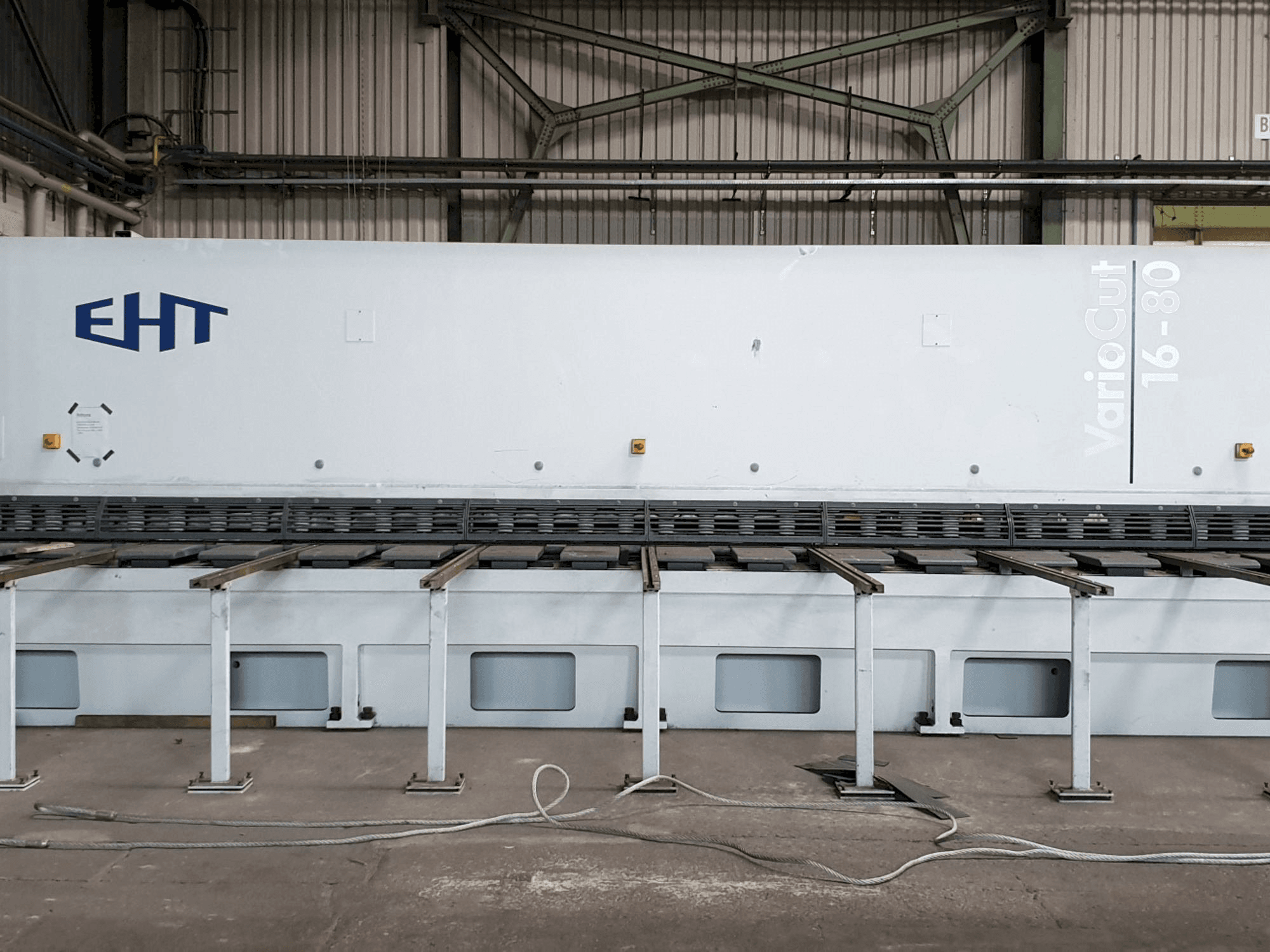 Prikaz stroja EHT VarioCut 16-80 sprijeda