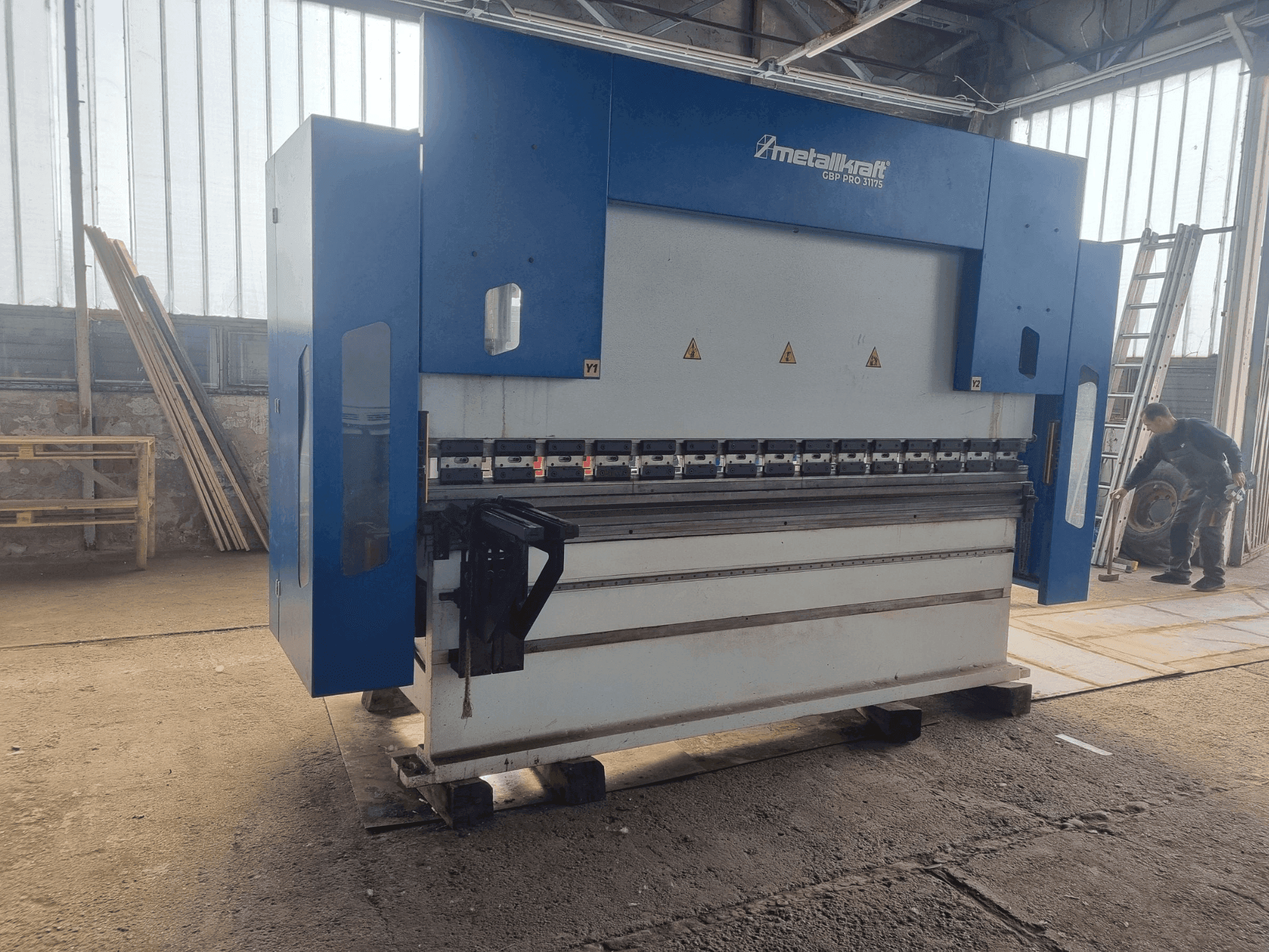 Prikaz stroja Metallkraft GBP 31175 sprijeda