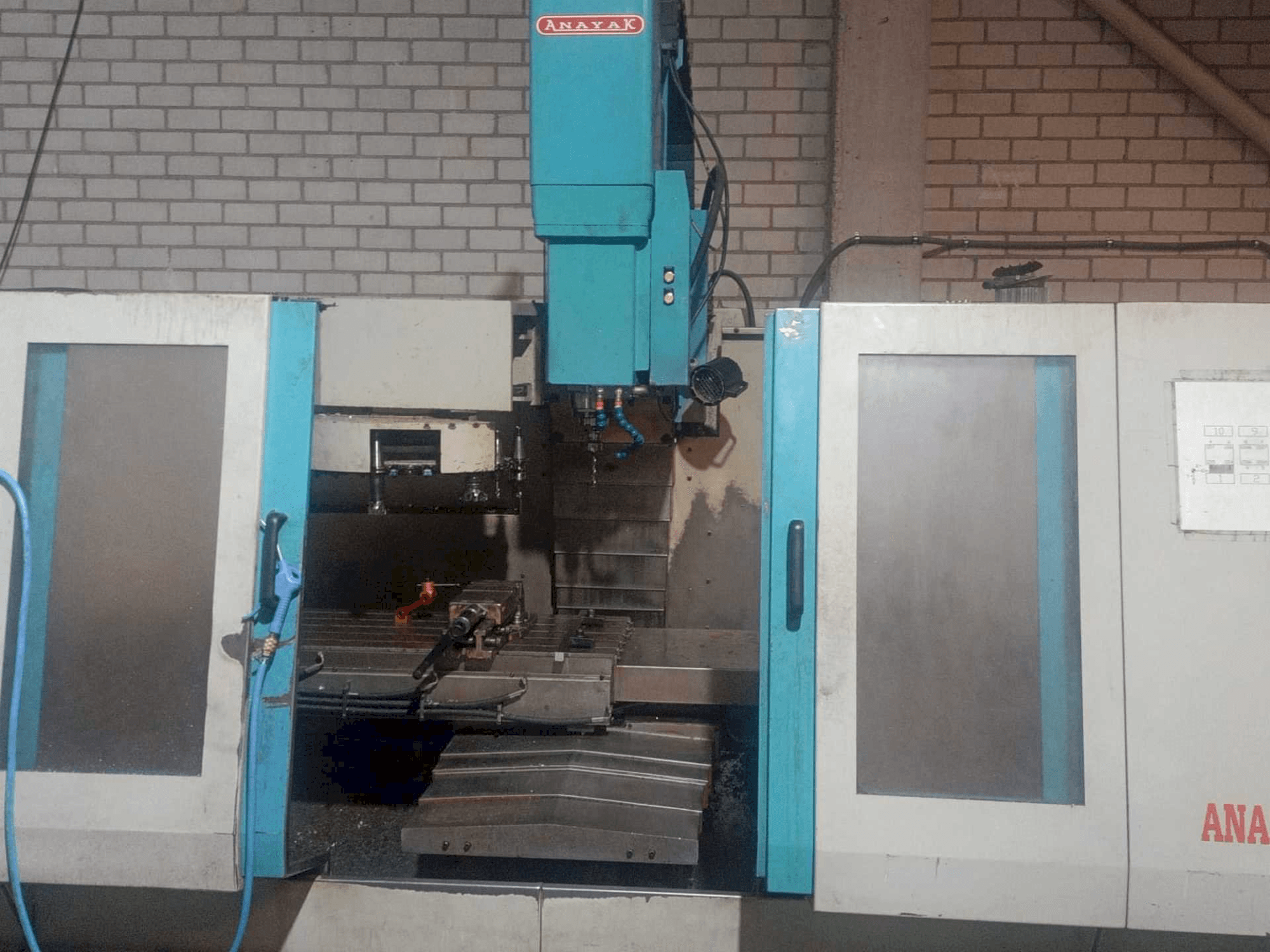 Prikaz stroja ANAYAK Anakmatic 11 sprijeda