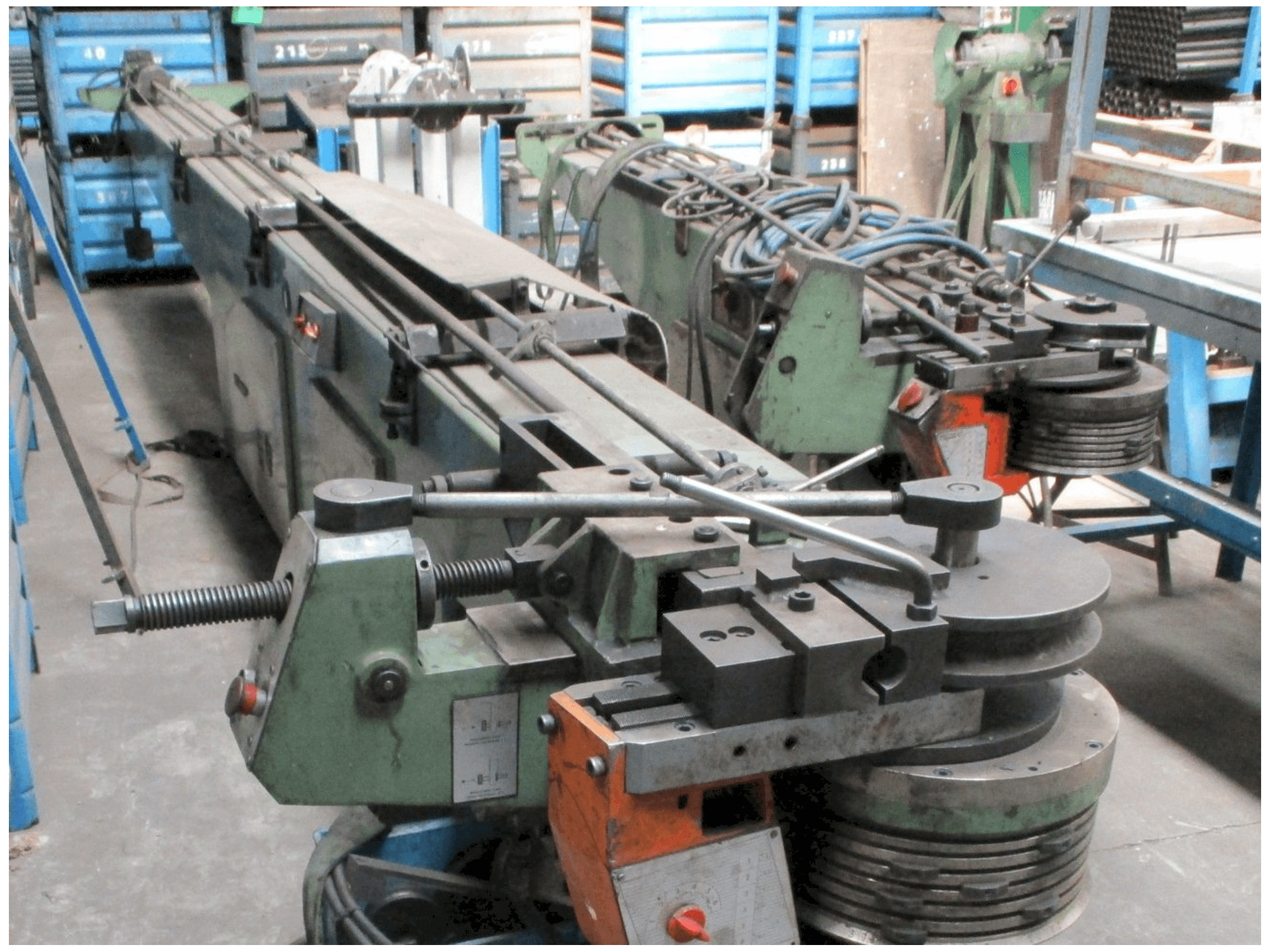 Prikaz stroja Tejero 55AHC sprijeda