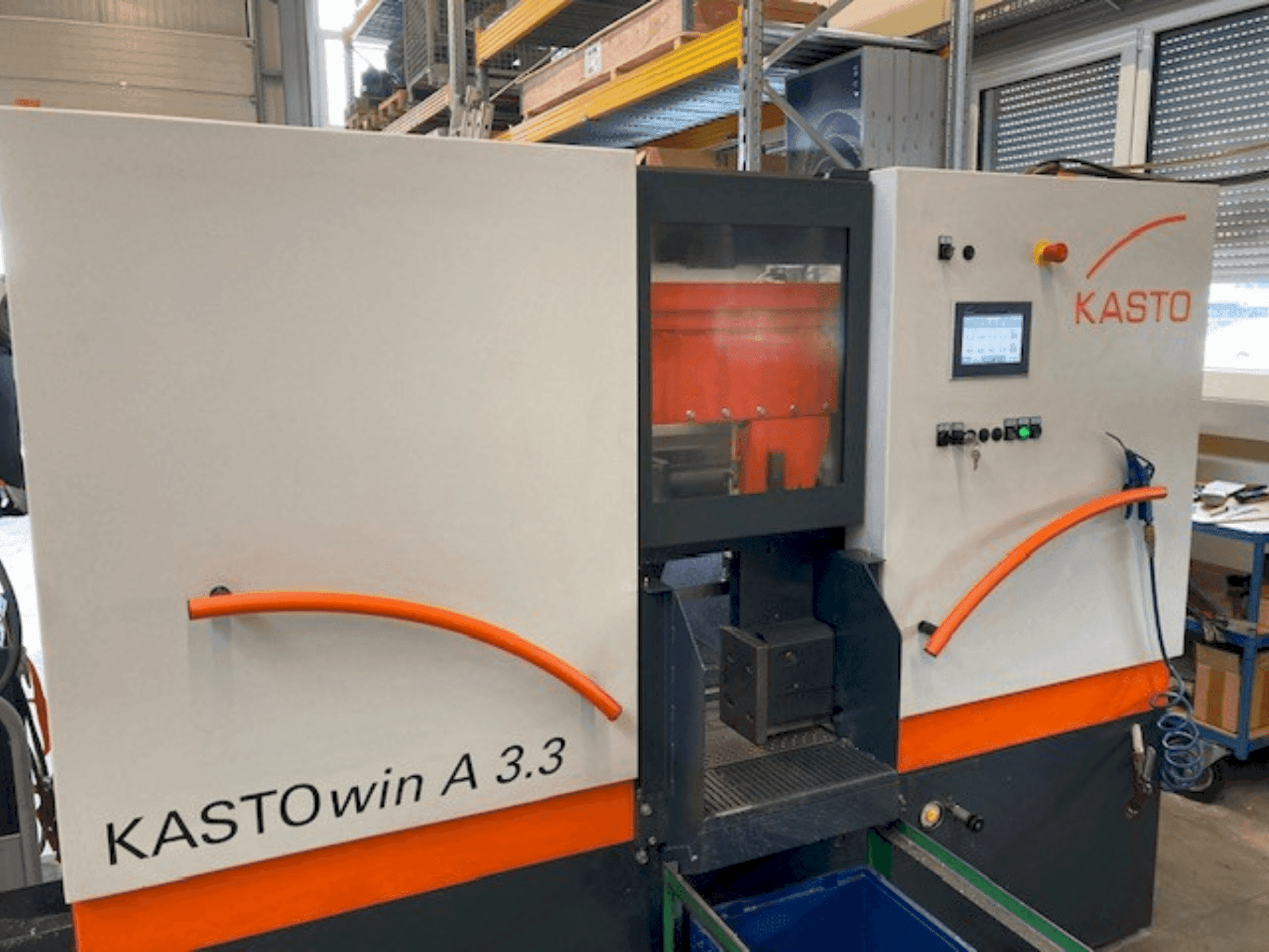 Prikaz stroja KASTO Win A 3.3 sprijeda