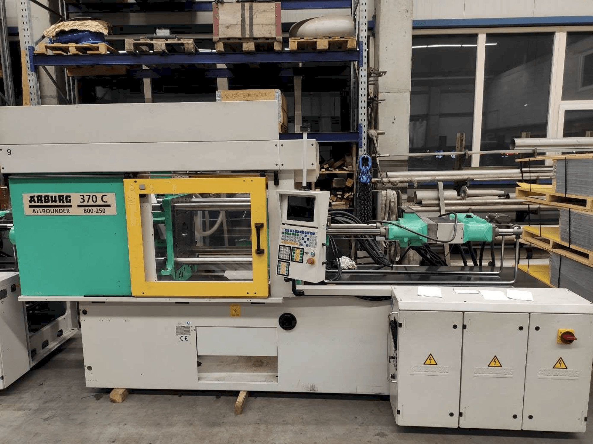Prikaz stroja Arburg 370C-800-250 sprijeda