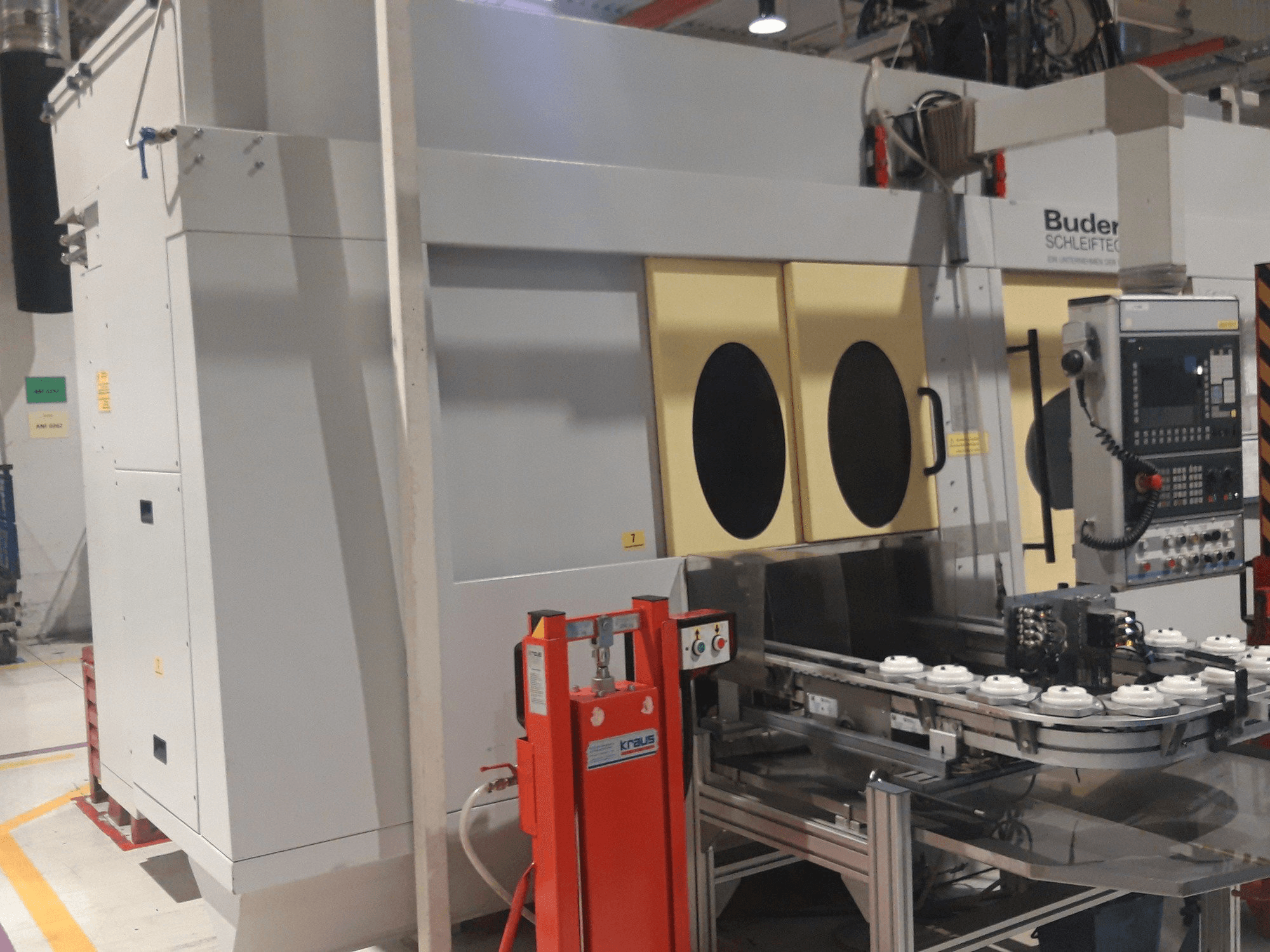 Prikaz stroja Budeurus CNC 245 + Automation sprijeda