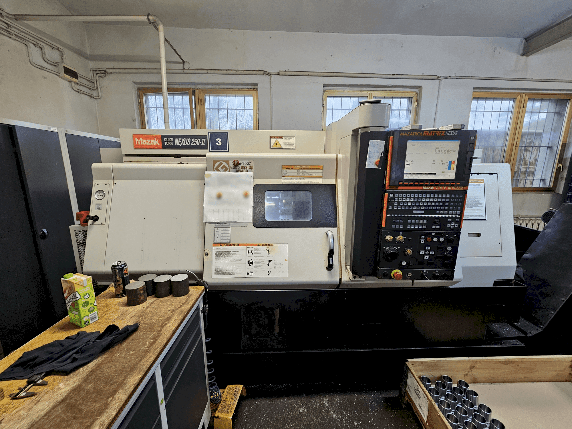 Prikaz stroja Mazak QUICKTURN NEXUS 250-II sprijeda