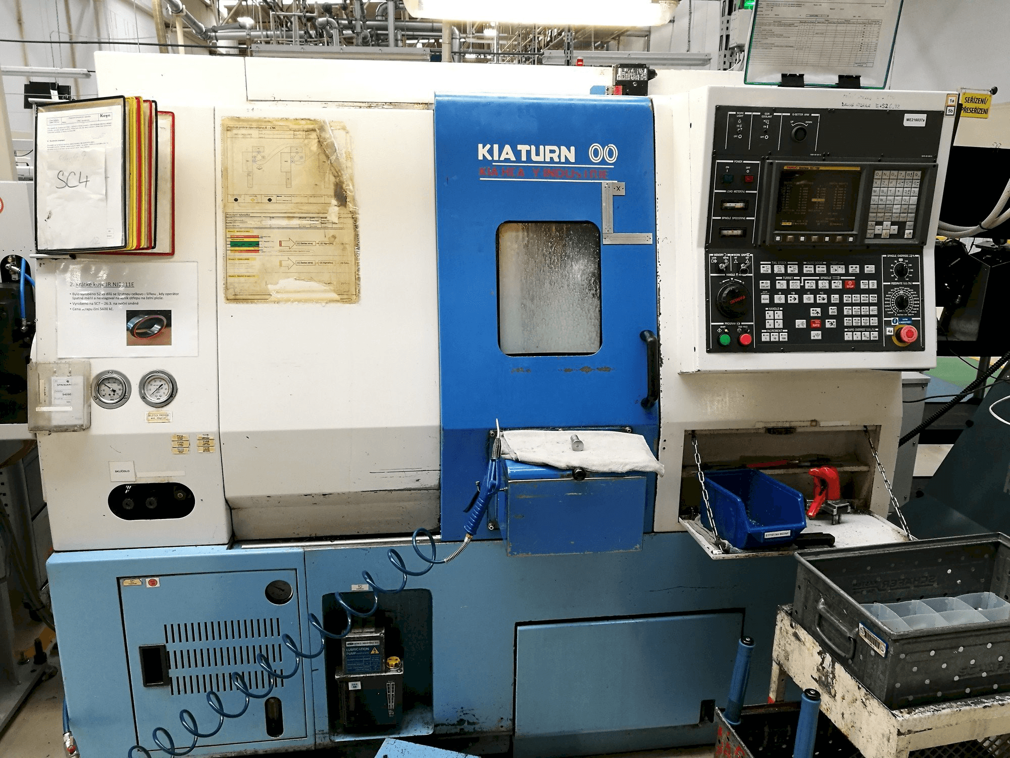 Prikaz stroja Kia Super Kia Turn 200 sprijeda