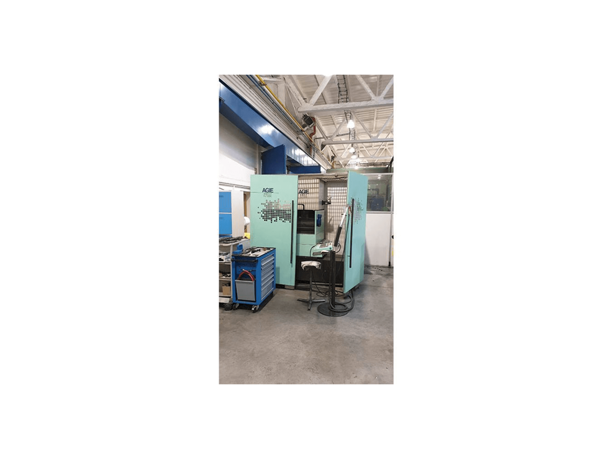 Prikaz stroja AGIE Agiecut Classic 3 sprijeda