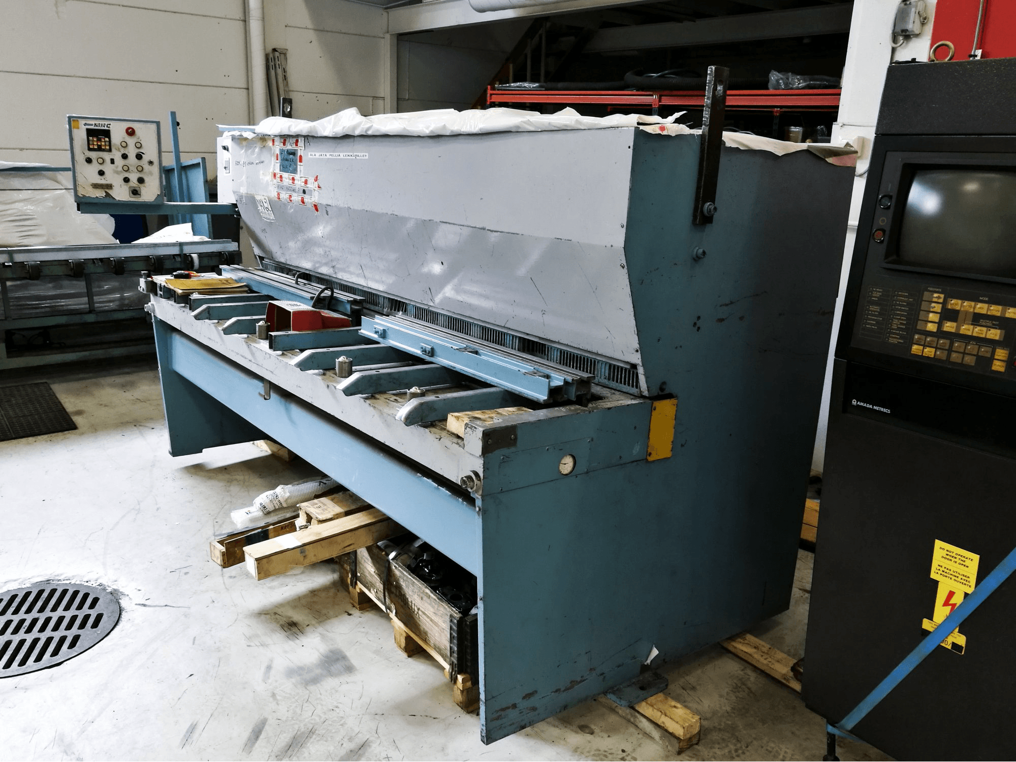 Prikaz stroja CHE 25/4 sprijeda