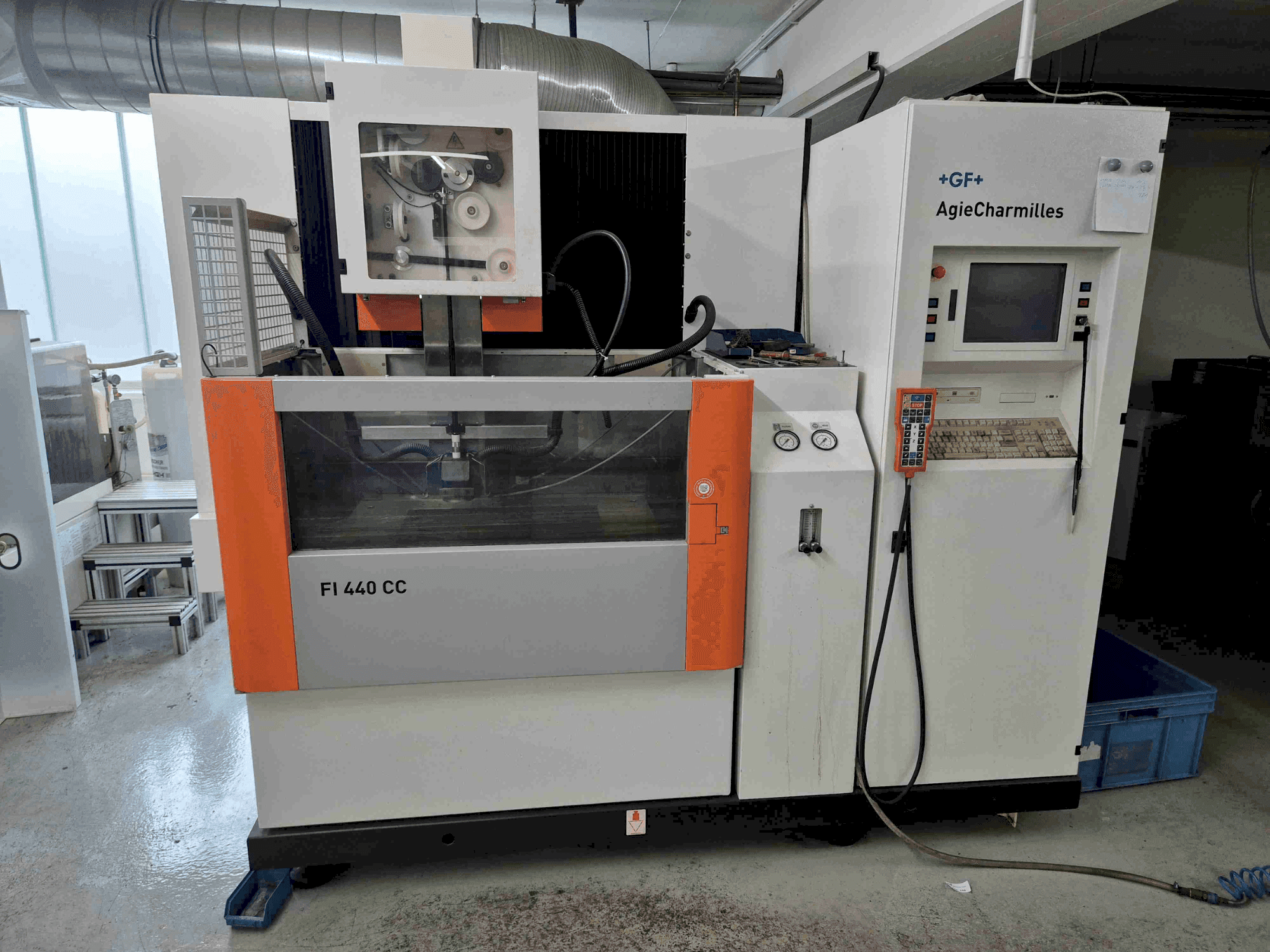 Prikaz stroja CHARMILLES FI 440 CC sprijeda