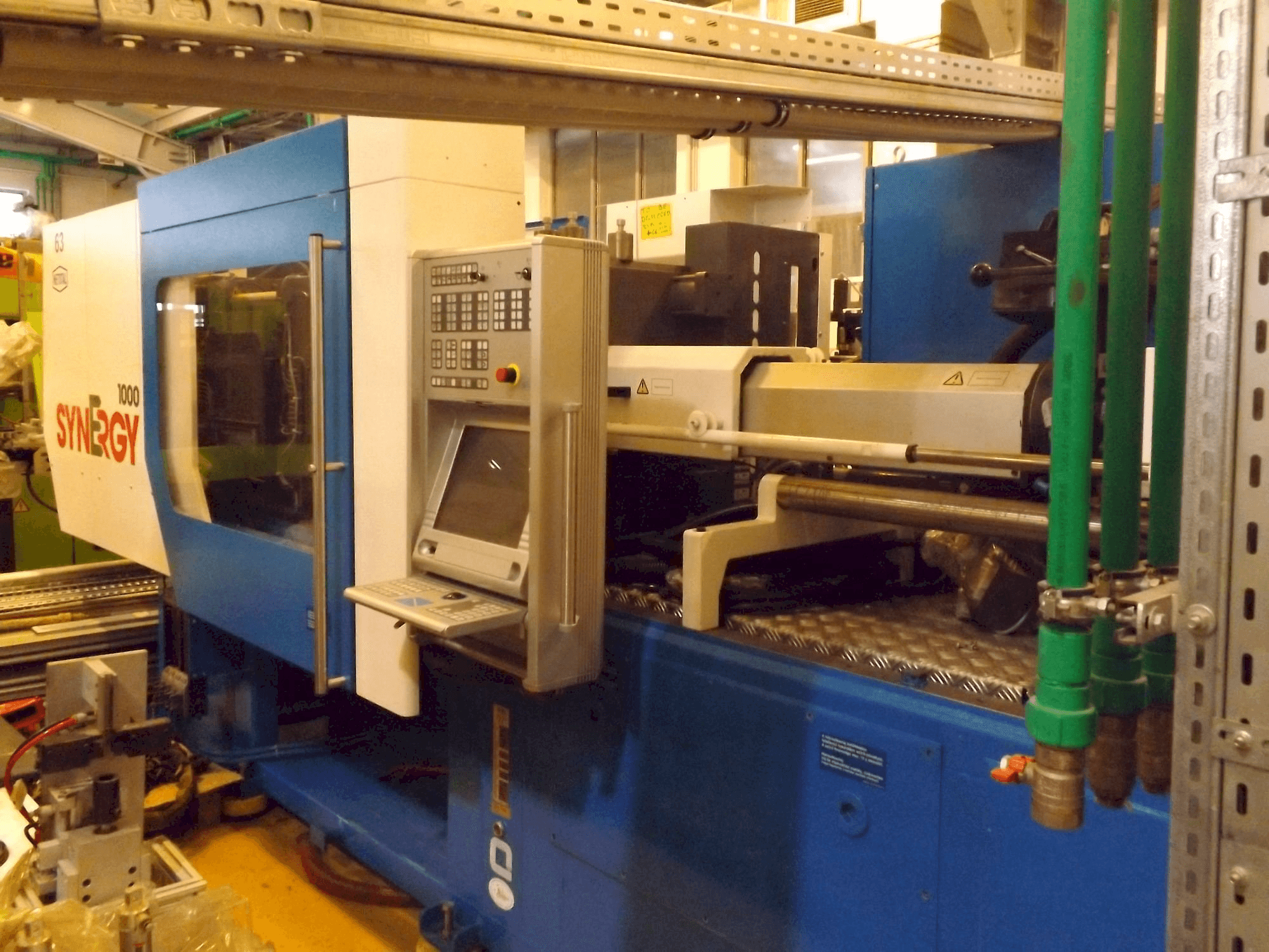 Prikaz stroja Netstal Synergy 1000 230-110 sprijeda