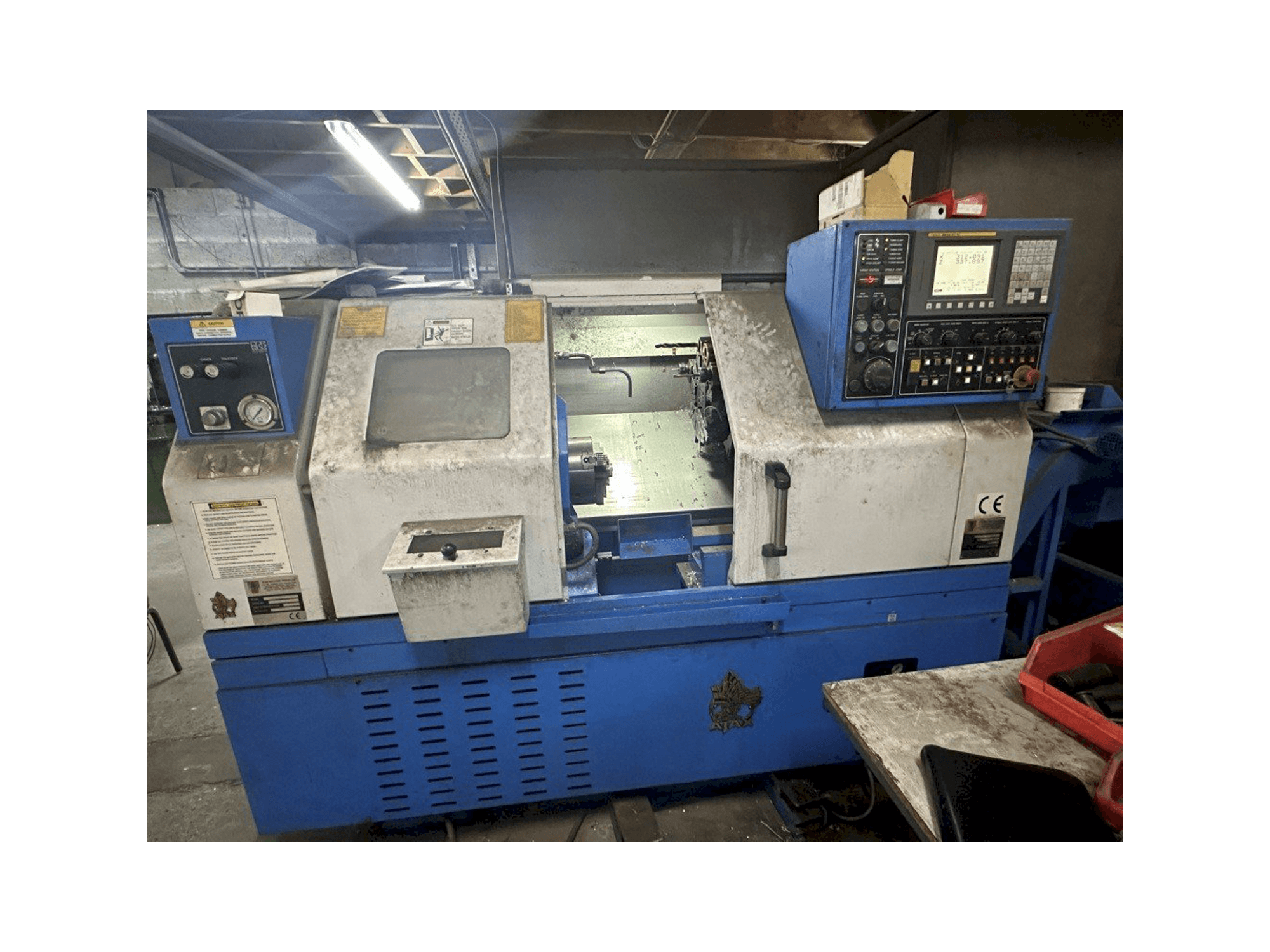 Prikaz stroja AJAX AJSB 200-63 sprijeda