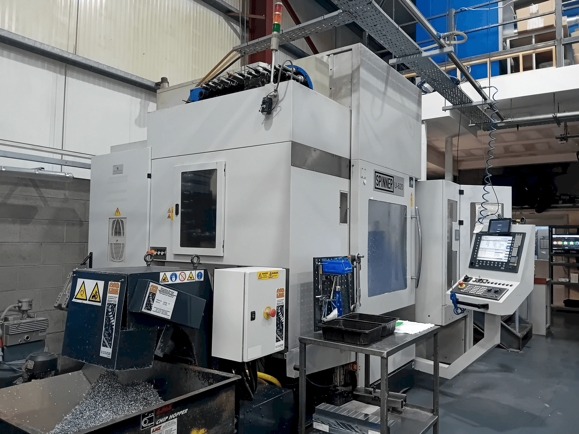 Prikaz stroja SPINNER U5-620 sprijeda