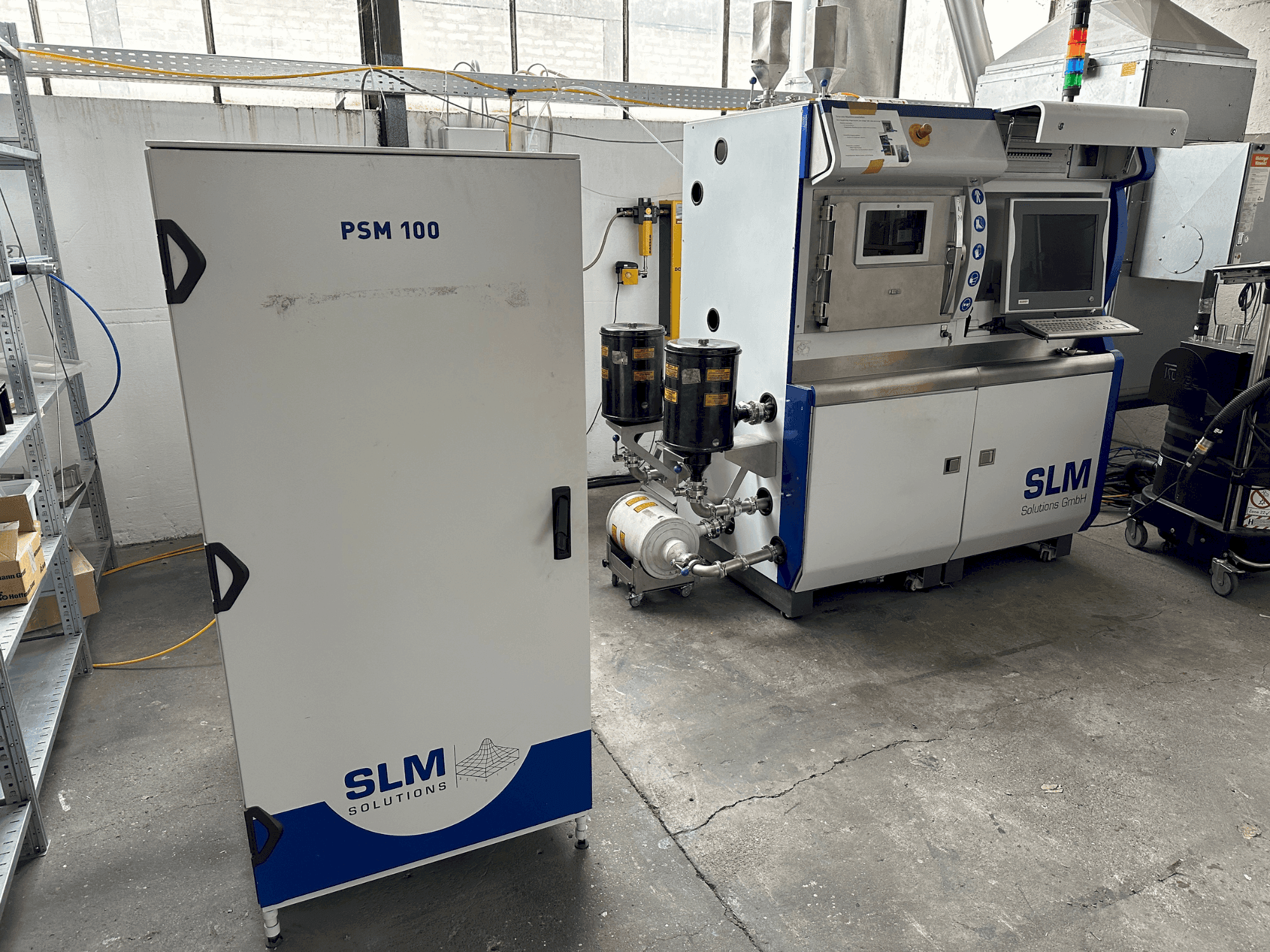 Prikaz stroja SLM 280 HL sprijeda
