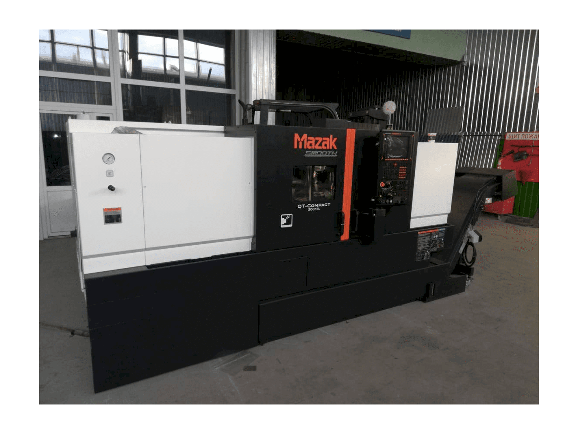 Prikaz stroja Mazak QT- COMPACT 200ML sprijeda