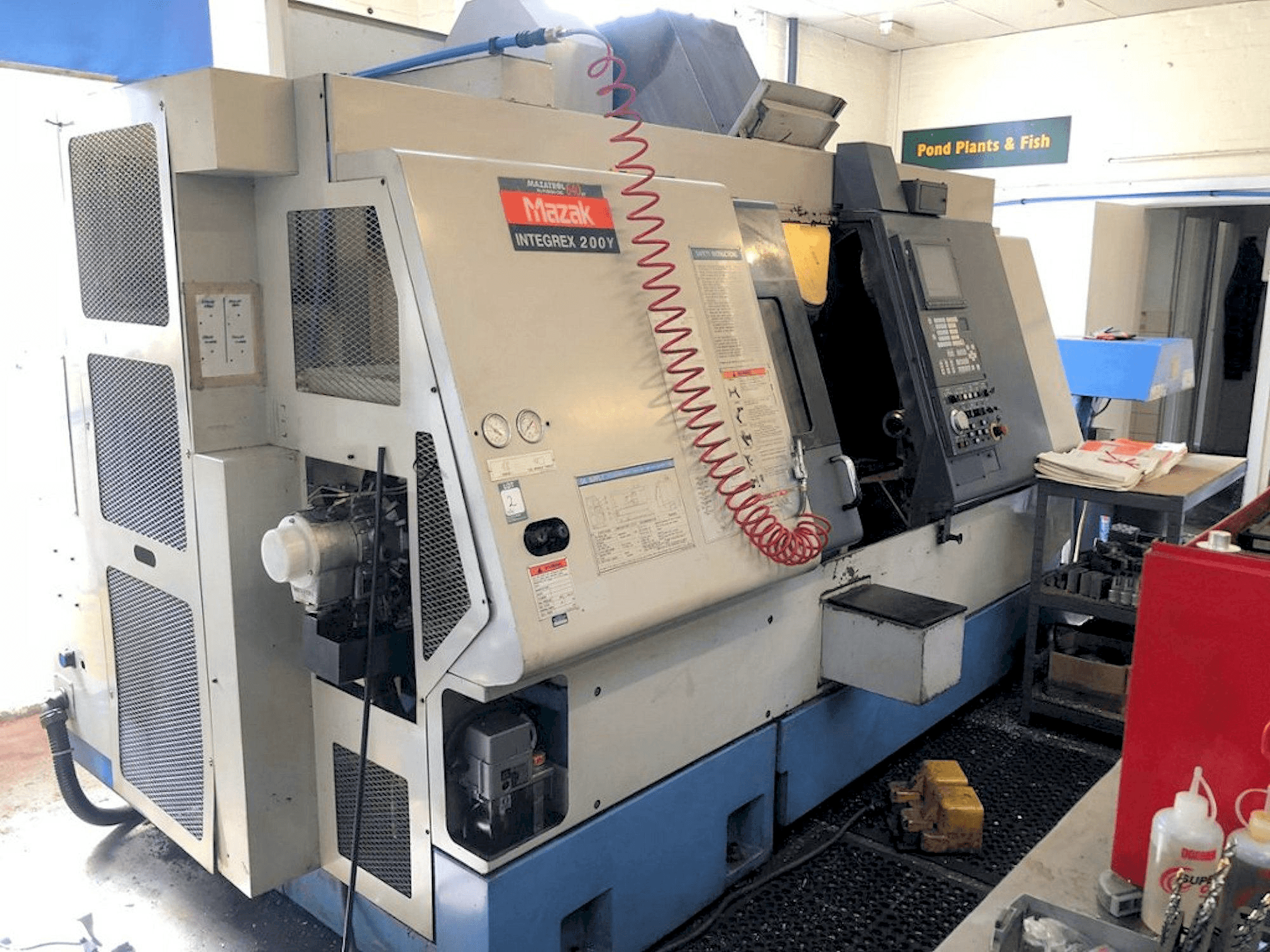 Prikaz stroja Mazak Integrex 200Y sprijeda