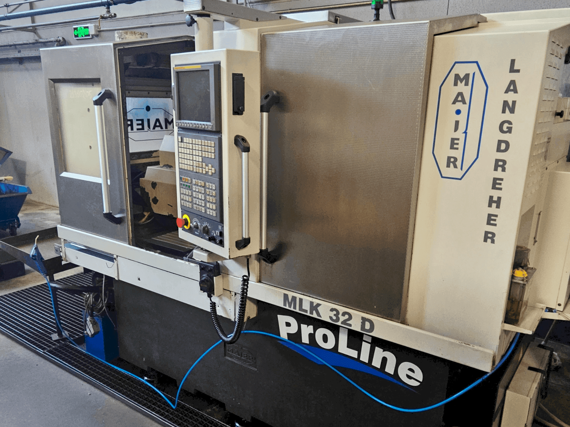 Prikaz stroja Maier MLK 32D sprijeda