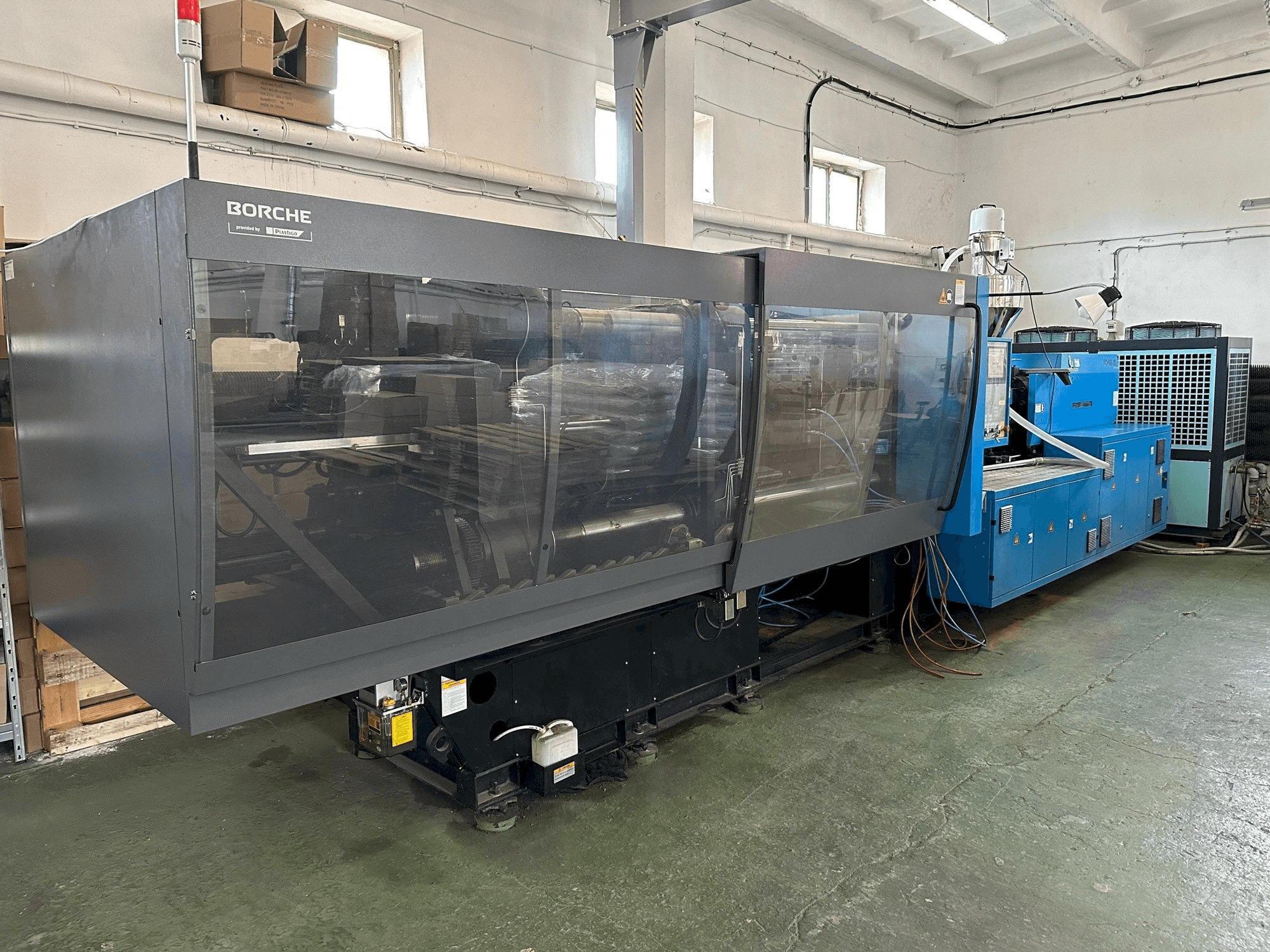 Prikaz stroja BORCHÊ BS400 Economic sprijeda