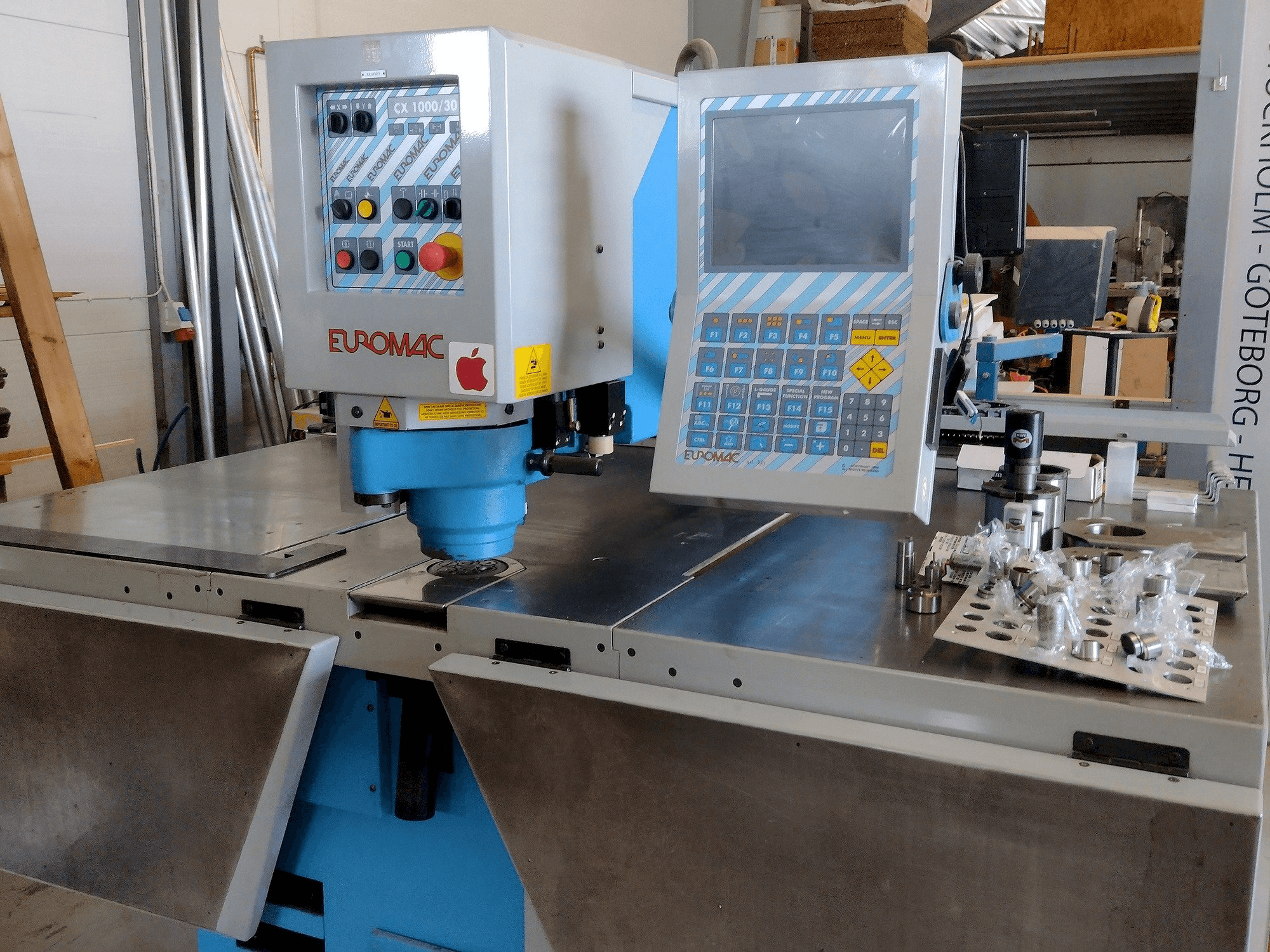 Prikaz stroja Euromac CX 1000/30 sprijeda