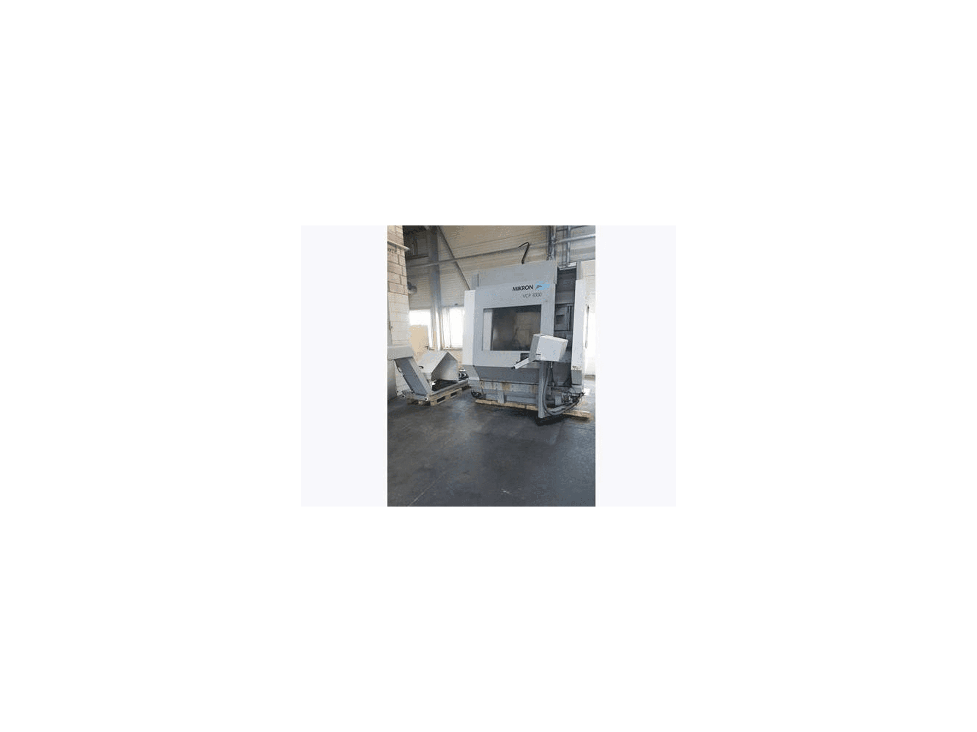 Prikaz stroja MIKRON VCP 1000 sprijeda