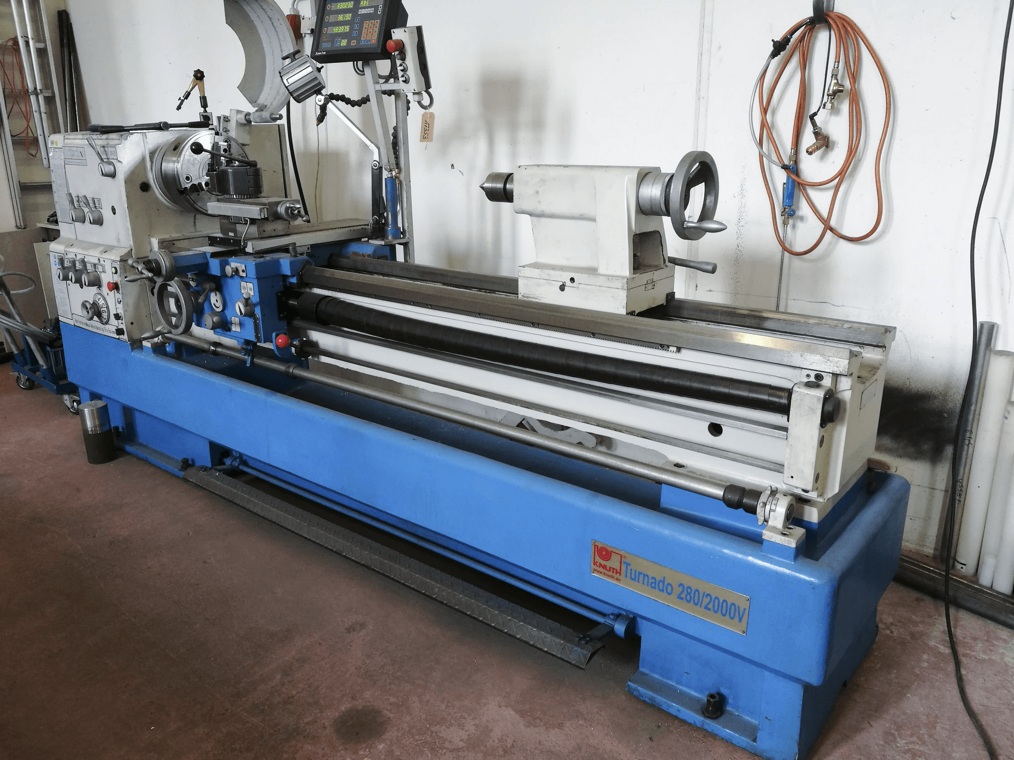 Prikaz stroja KNUTH Turnado 280/2000 V zdesna