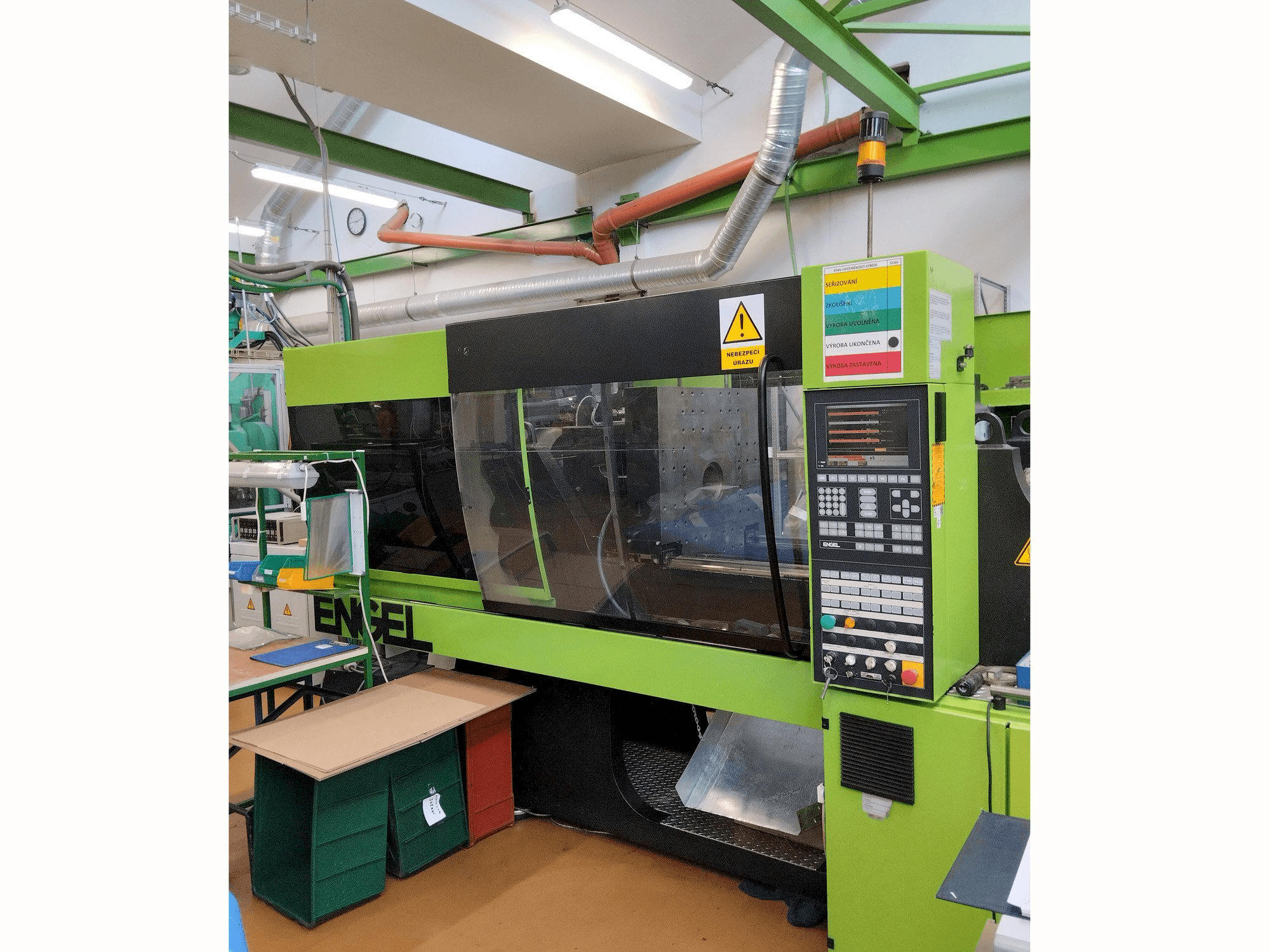 Prikaz stroja Engel Victory 750/150 Tech sprijeda